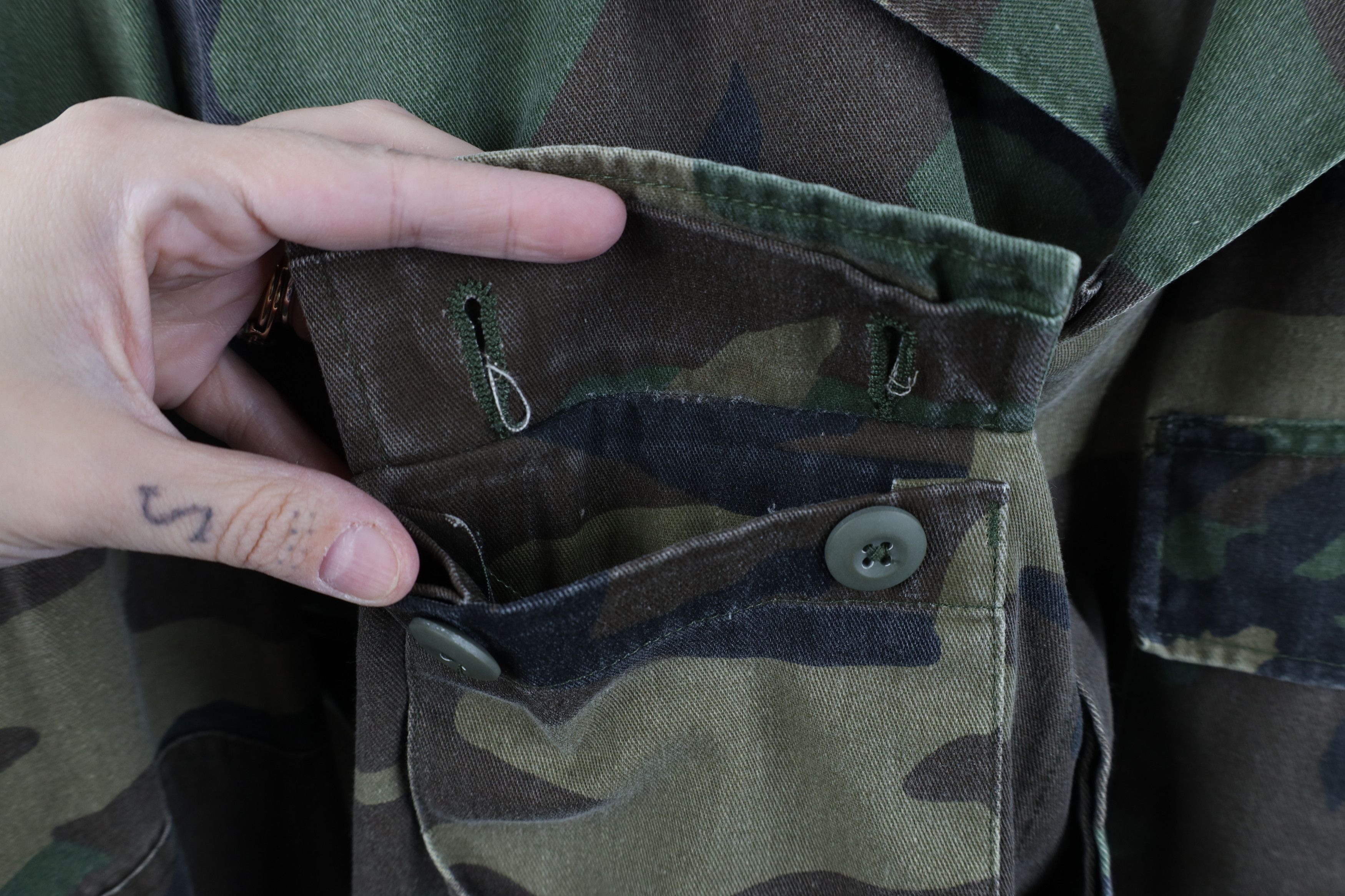 Vintage Vintage 90s Streetwear Military Camouflage Field Jacket Size US L / EU 52-54 / 3 - 5 Thumbnail