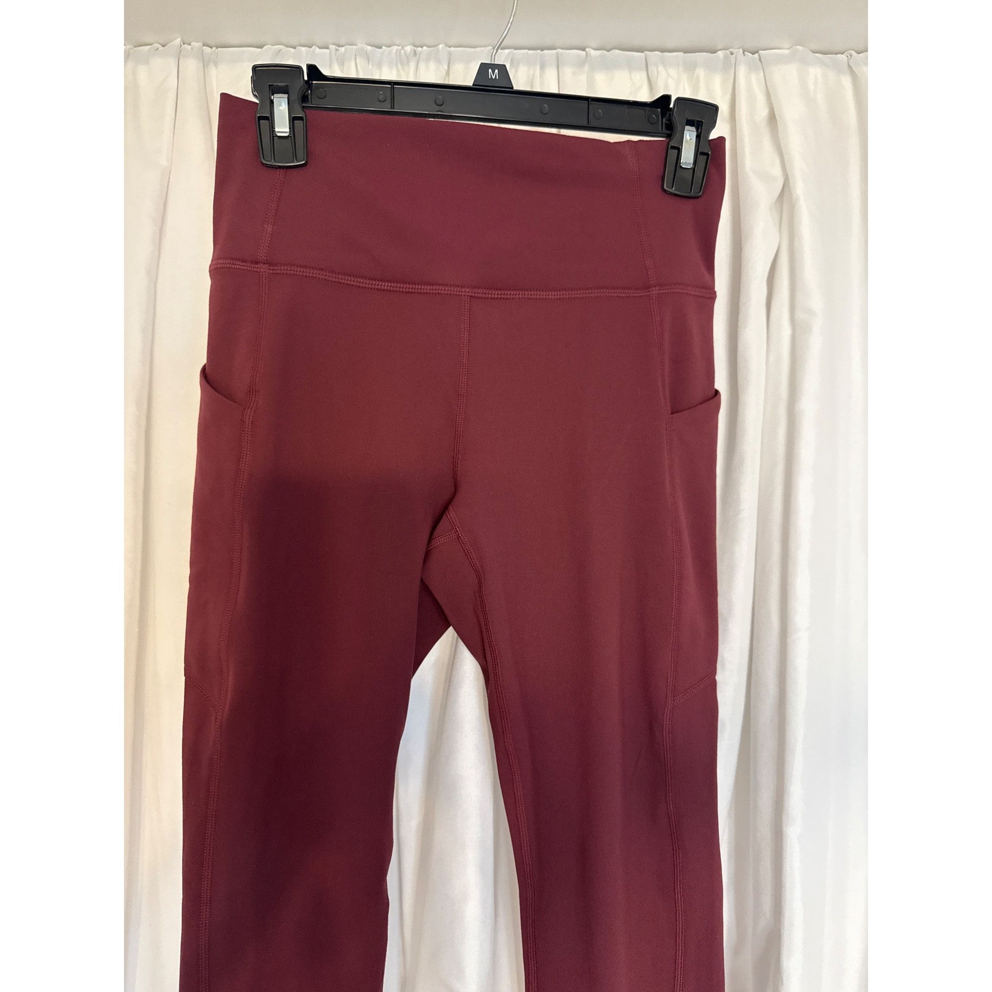 Fabletics Fabletics Oasis PureLuxe High-Waisted Legging 7/8 Merlot Med Size 27" / US 4 / IT 40 - 4 Thumbnail