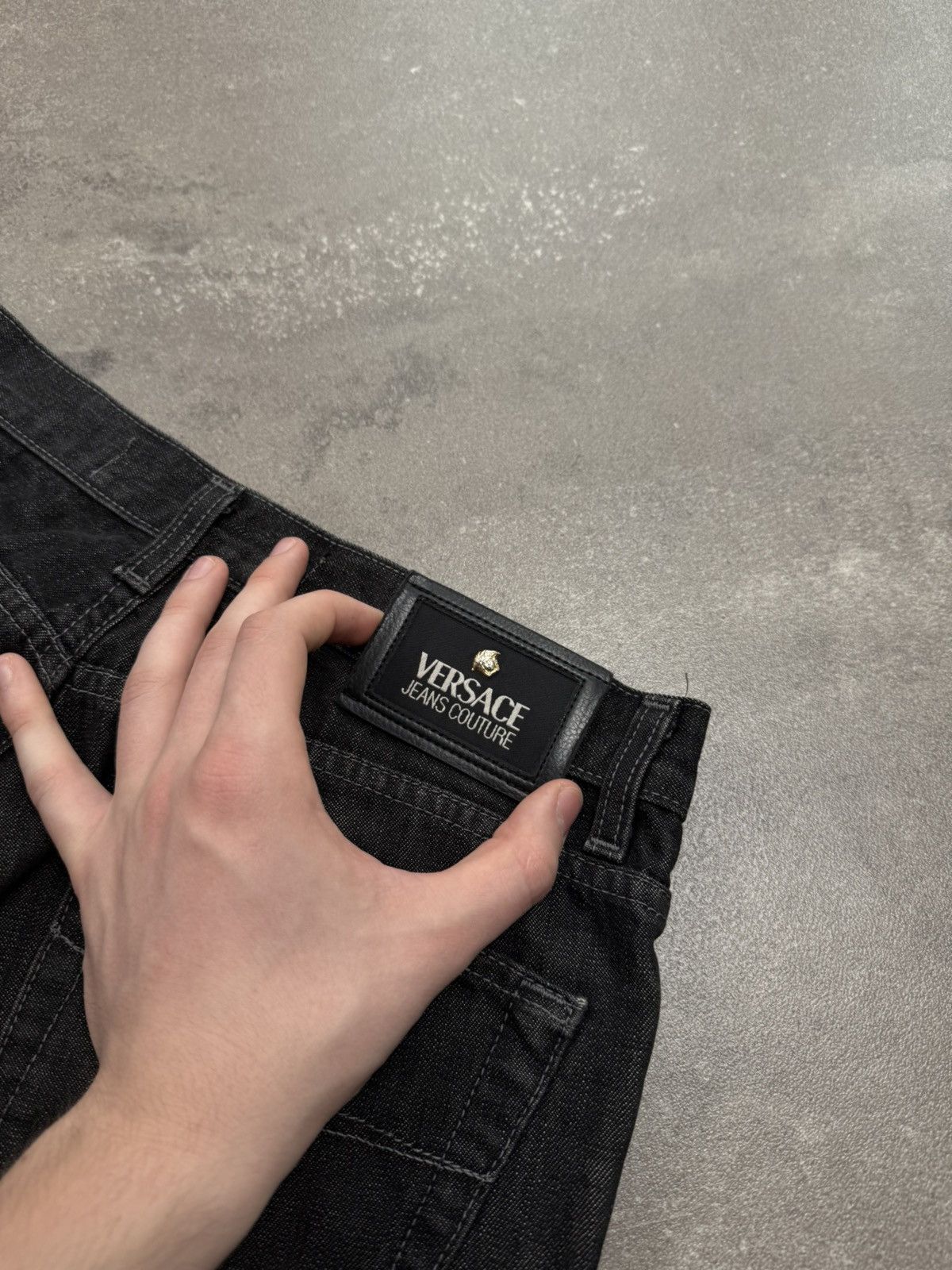 Versace Versace jean vintage 2000s street wear y2k rap hip hop Size US 31 - 4 Thumbnail