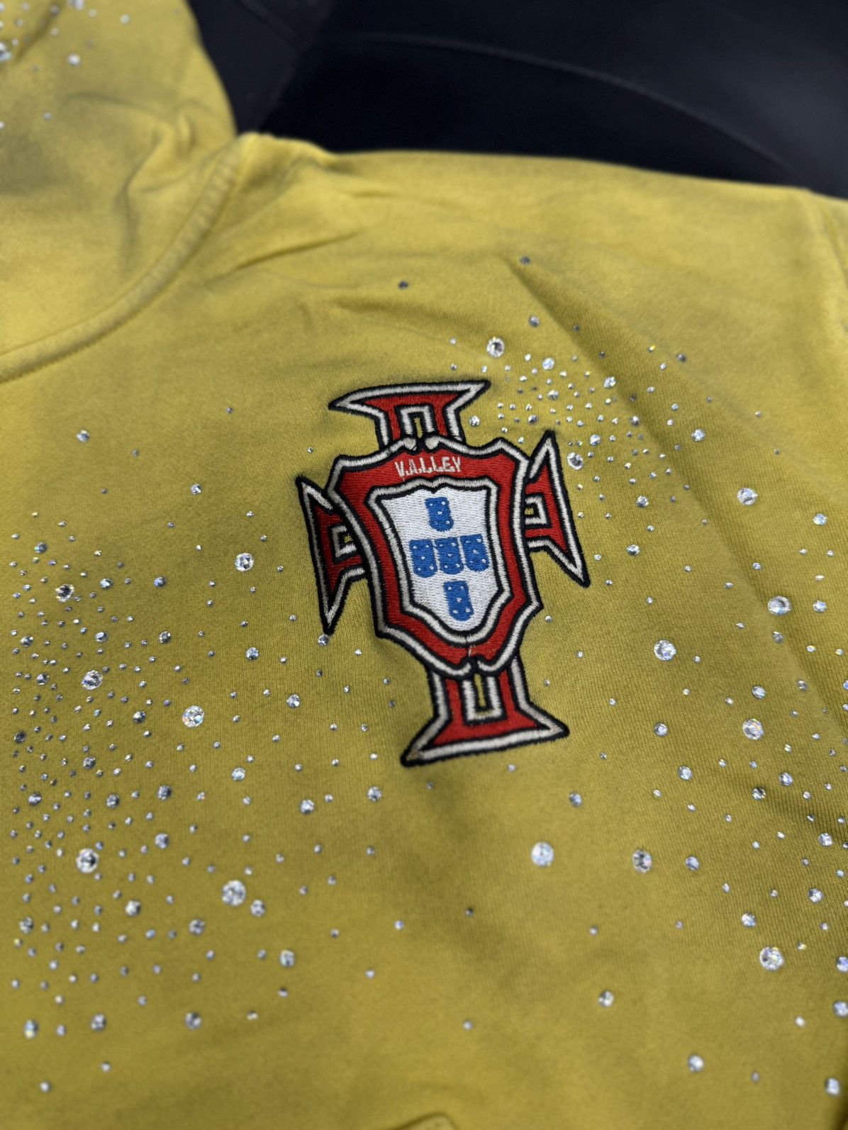 Vale Valley Hoodie Stone Zip Up Yellow Crystals Size Large (NEW) Size US L / EU 52-54 / 3 - 6 Thumbnail