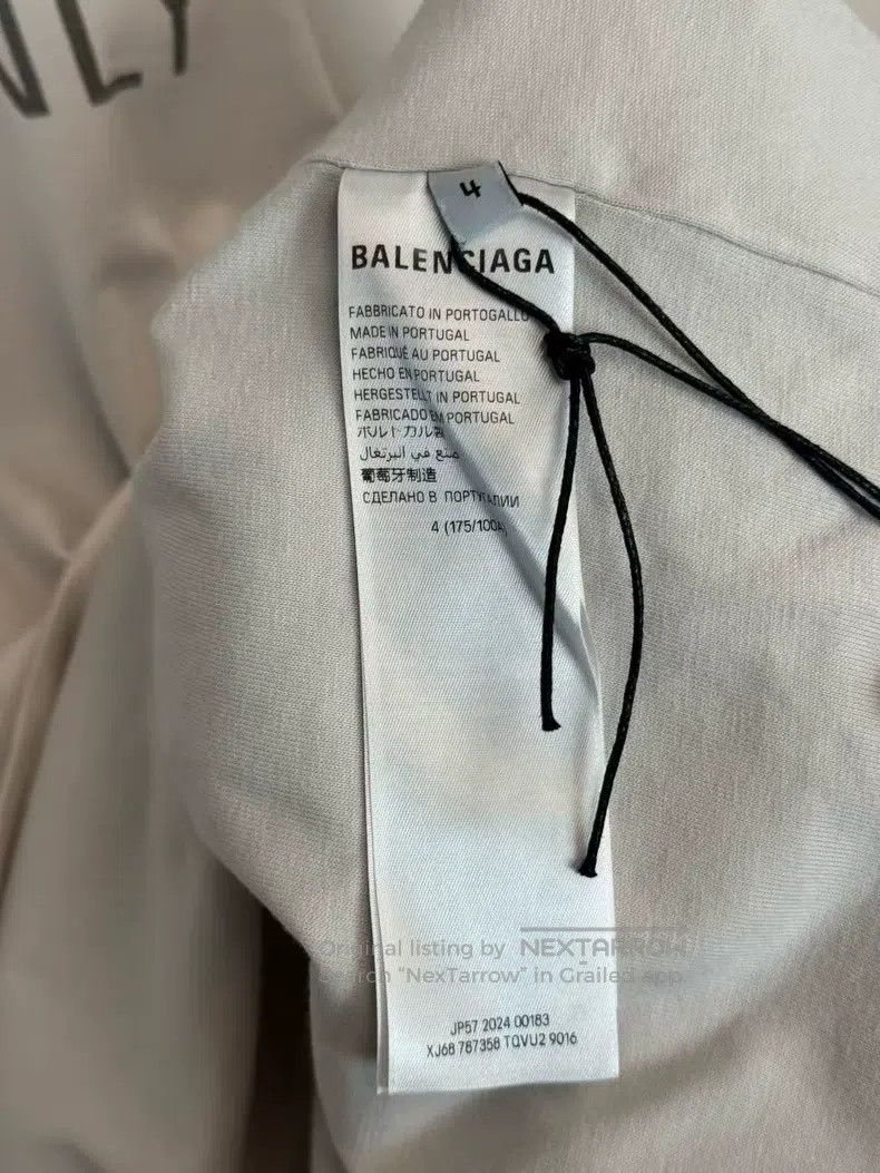 Balenciaga Balenciaga Reversible white short sleeve Size US XL / EU 56 / 4 - 3 Thumbnail