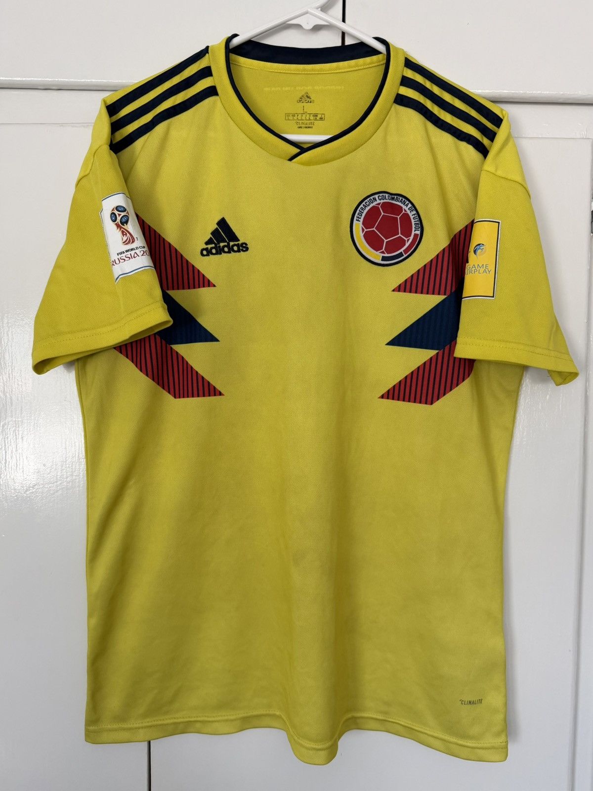 Adidas ADIDAS COLOMBIA NATIONAL TEAM 2018-19 JERSEY FIFA WORLD CUP Size US L / EU 52-54 / 3 - 1 Thumbnail