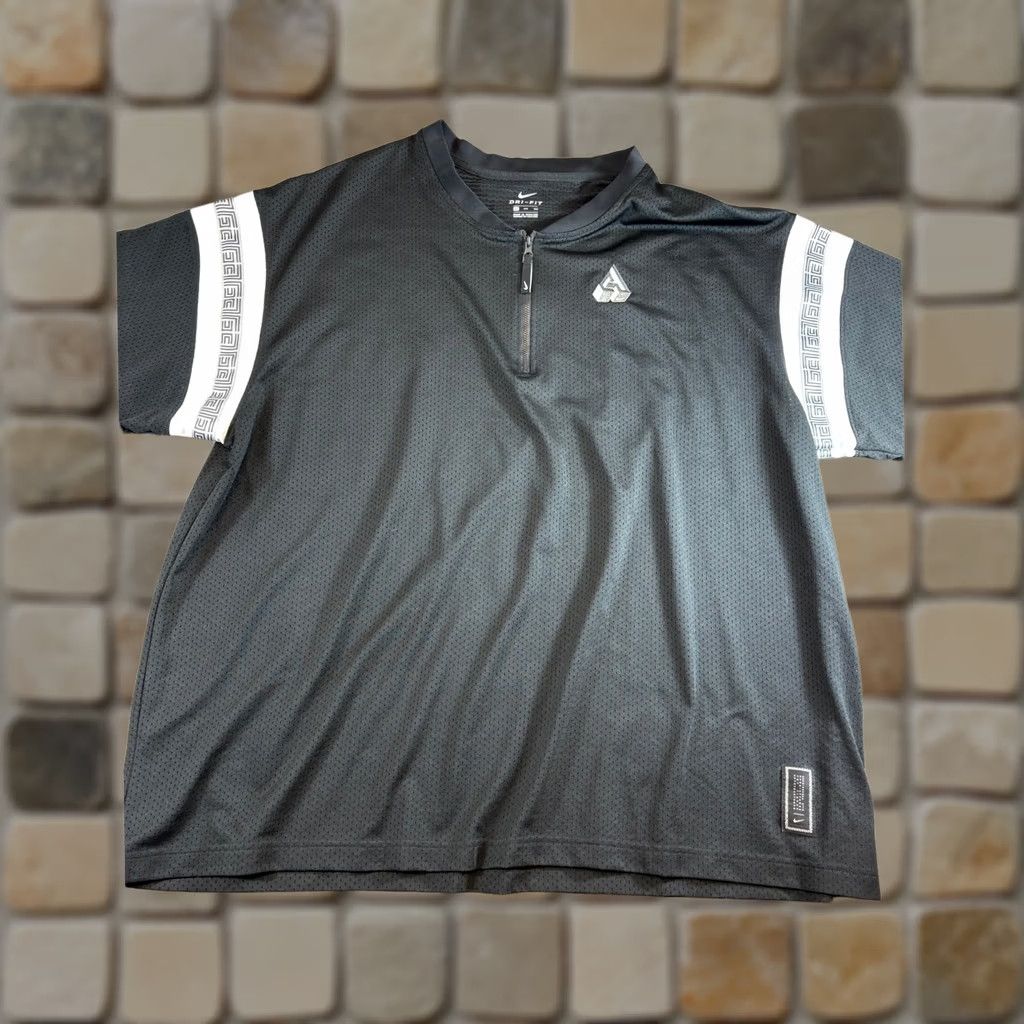 Nike Nike Giannis Antetokounmpo Shirt Mens Black Dri-Fit Quarter Zip 3XL Shirt Men Black Dri-Fit Quarter Zip Geometric Logo Embroidered Nike Mens Shirt Size US XXL / EU 58 / 5 - 1 Thumbnail