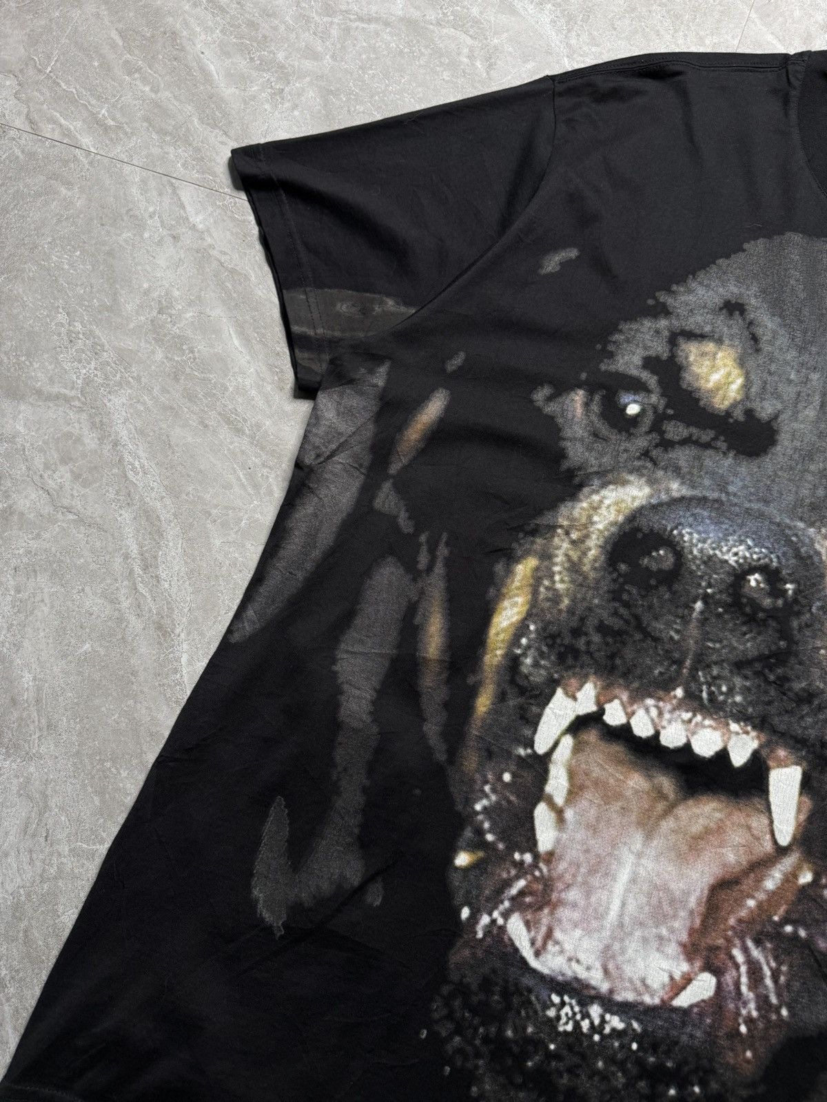 Givenchy Givenchy By Ricardo Tisci Mega Print Rottweiler Tee Size US M / EU 48-50 / 2 - 2 Thumbnail