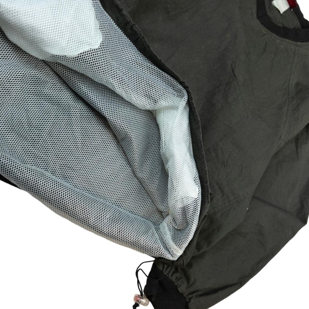 Oakley Vintage Oakley Waterproof Pullover Jacket Size L Size US L / EU 52-54 / 3 - 6 Thumbnail
