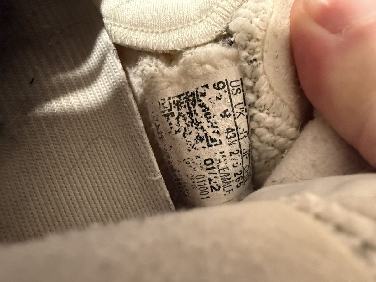 Yeezy Yeezy 350 v2 Bone Size US 9.5 / EU 42-43 - 4 Thumbnail