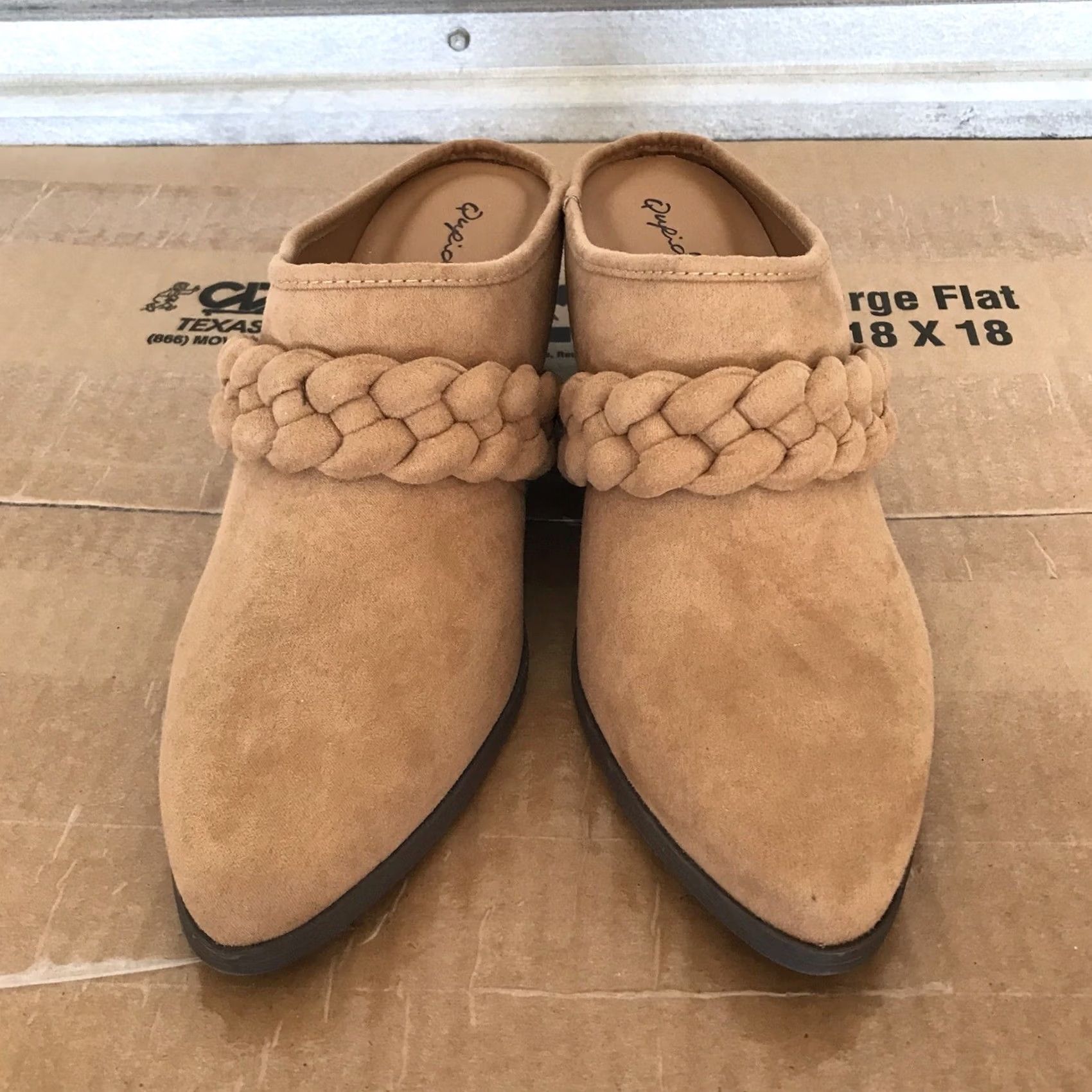 Vintage Qupid Montana Cognac Brown Faux Suede Braided Slip-On Mules Clogs 10 Women Casual Formal Bridal Shoes Size US 10 / IT 40 - 3 Thumbnail