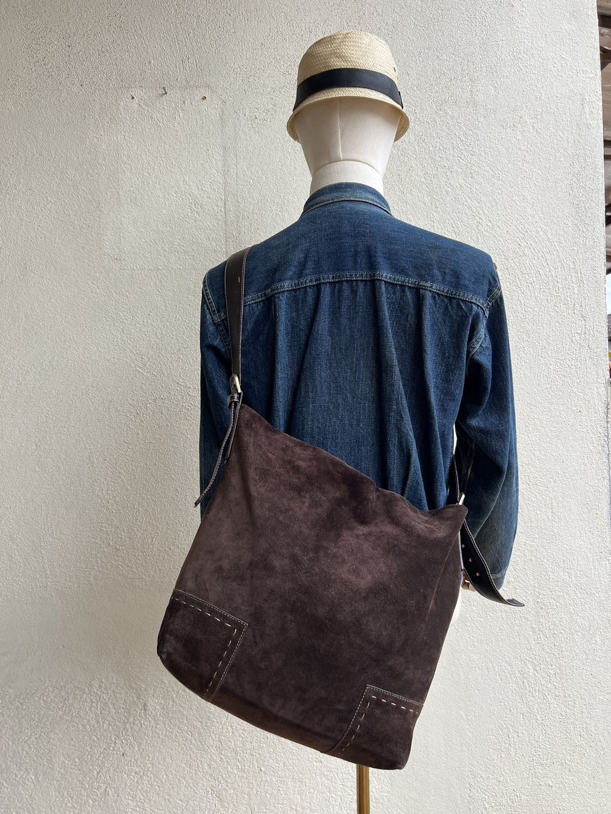 Leather × Vintage Vintage MaxMara Brown Suede Leather Large Shoulder Bag Size ONE SIZE - 24 Thumbnail