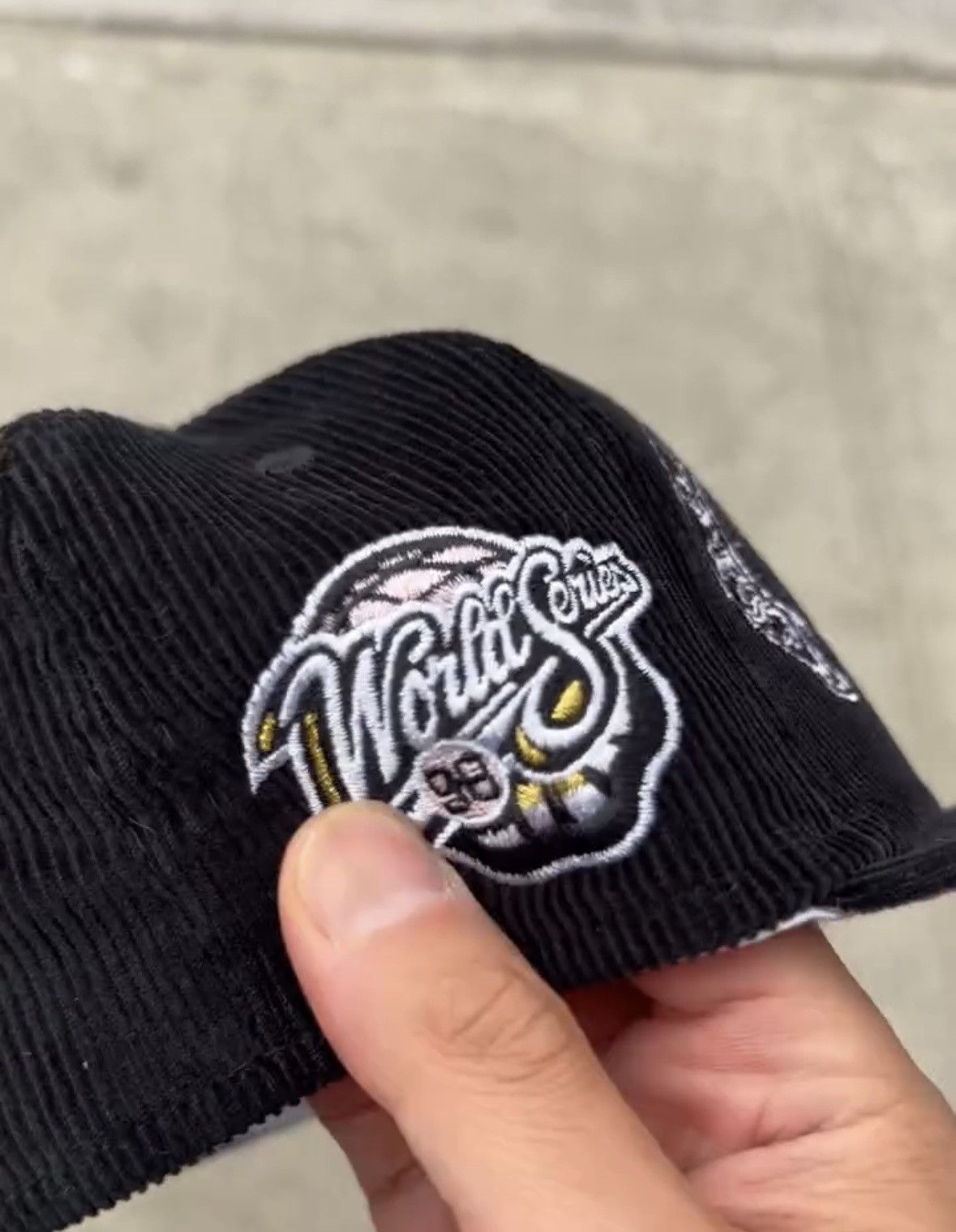 New Era New York Yankees Corduroy fitted Pink UV Custom 7 1/2 Size ONE SIZE - 6 Thumbnail