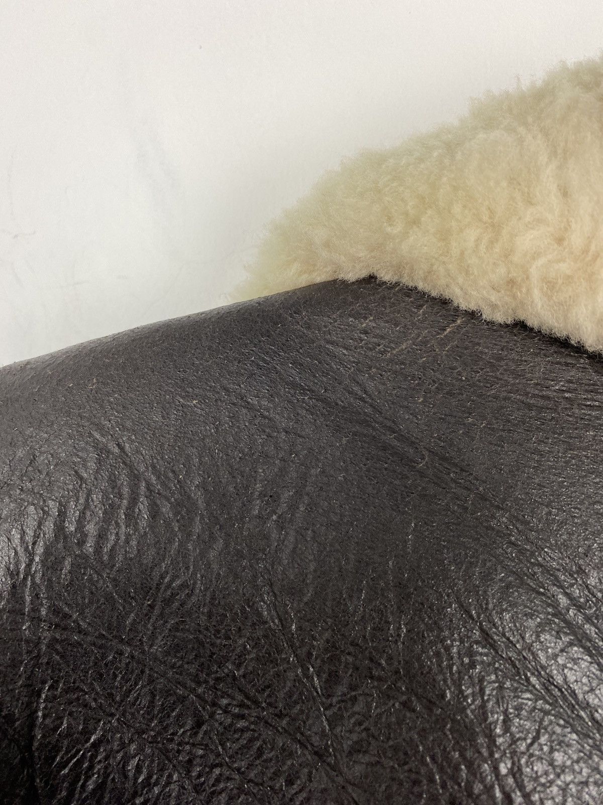 Chevignon Vintage Chevignon Shearling Leather Coat Pilots Avirex Size US M / EU 48-50 / 2 - 10 Thumbnail