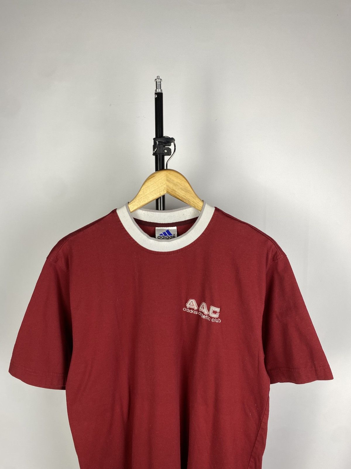 Adidas × Vintage Vintage 90s AAC Adidas Logo Embroidered Red T Shirt Size US M / EU 48-50 / 2 - 2 Thumbnail