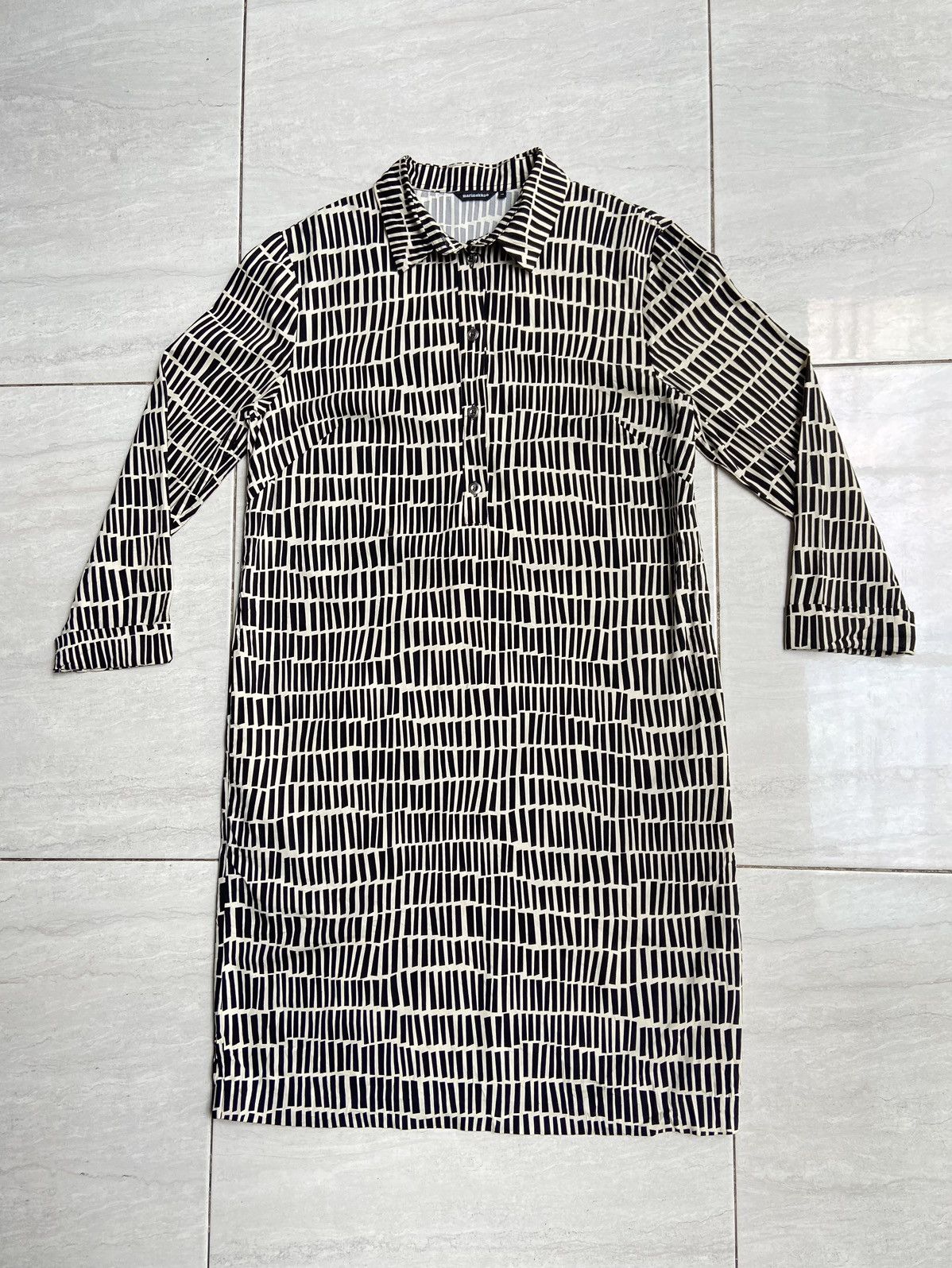 ワンピース MARIMEKKO Women Mid Skirts 093499 920 244 Black Marimekko MARIMEKKO Women Mid Skirts 093499 920 244 Black