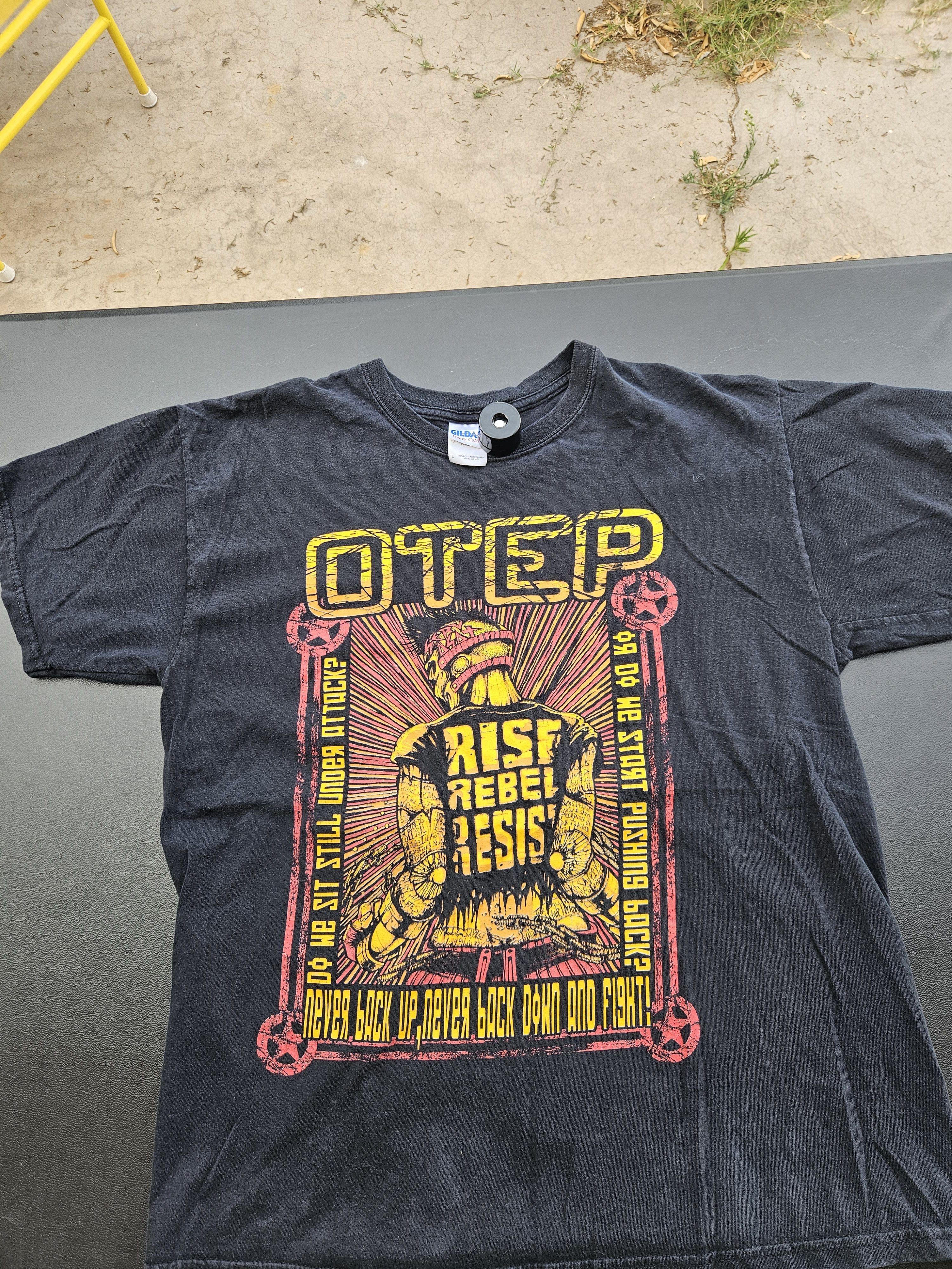 Gildan Otep Rise Rebel Resist Y2K Gildan Band Tee Size US L / EU 52-54 / 3 - 1 Thumbnail