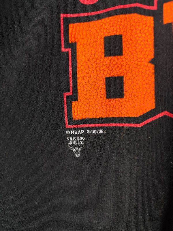 NBA Nba rare Chicago Bulls 90s vintage t-shirt size Xl Size US XL / EU 56 / 4 - 3 Thumbnail