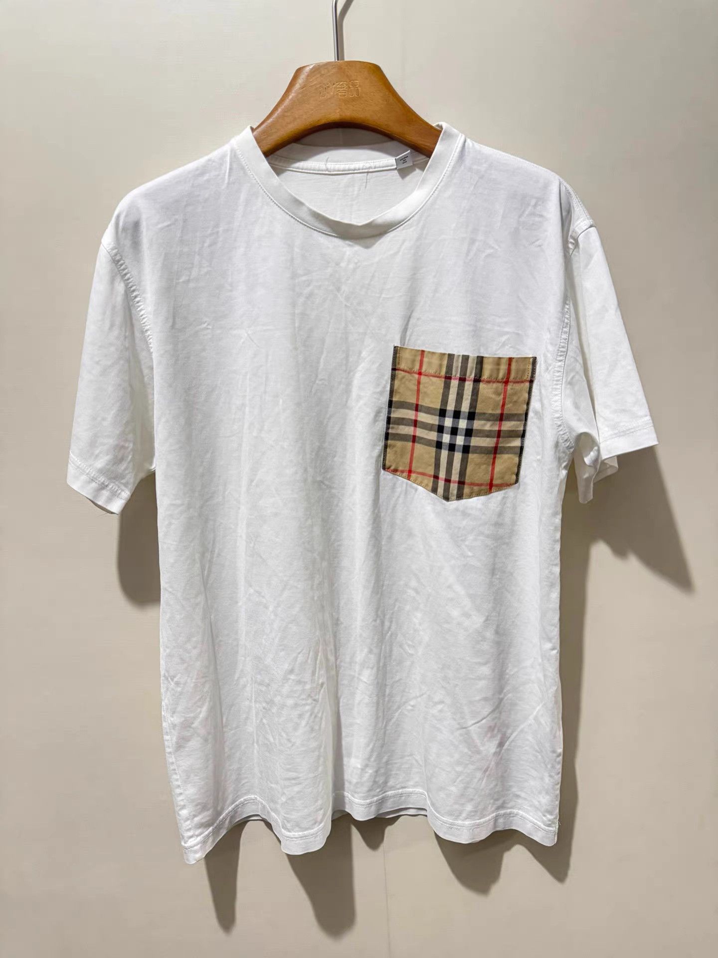 Burberry Burberry Crew Neck Check Pocket Short Sleeve T-Shirt K13 Size XS / US 0-2 / IT 36-38 - 1 Thumbnail