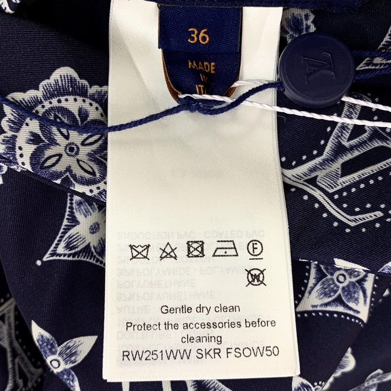 Louis Vuitton Louis Vuitton 25 dark blue logo full print hooded drawstri Size XS / US 0-2 / IT 36-38 - 8 Thumbnail