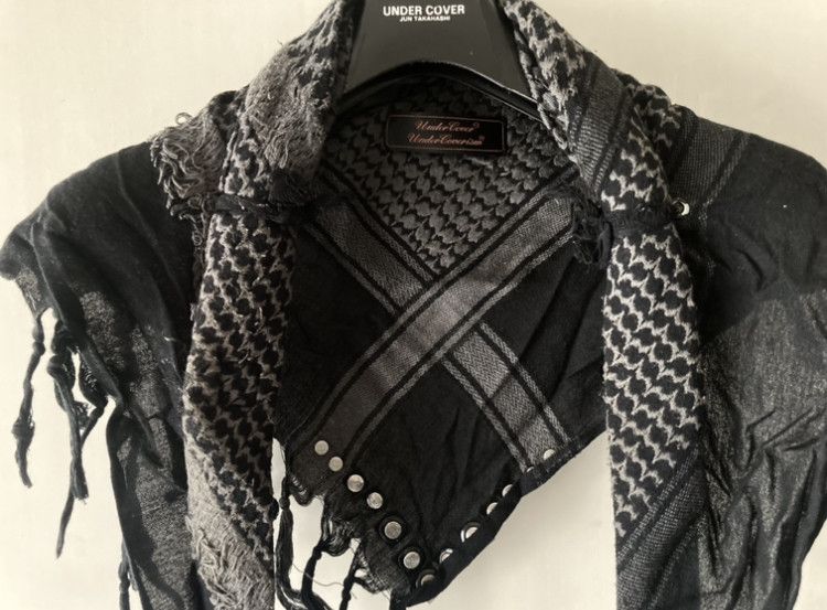 Undercover Undercover SS2006 "T" Studded Afghan Scarf Size ONE SIZE - 6 Thumbnail