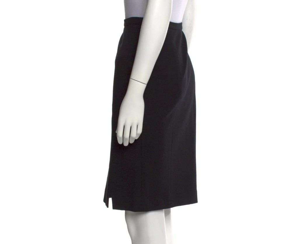 Emilio Pucci Emilio Pucci Black Skirt US 8 Embroidered Accent Zip Closur Size 30" / US 8 / IT 44 - 3 Thumbnail