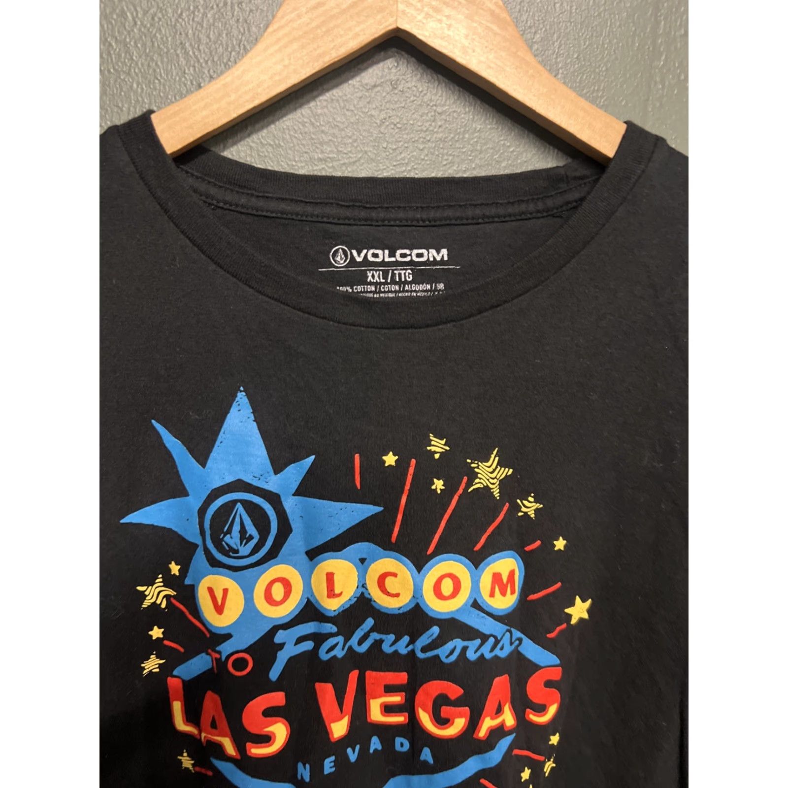Volcom VINTAGE: VOLCOM Las Vegas Neon Sign TEE T SHIRT Mens 2XL Black Size US XXL / EU 58 / 5 - 2 Thumbnail