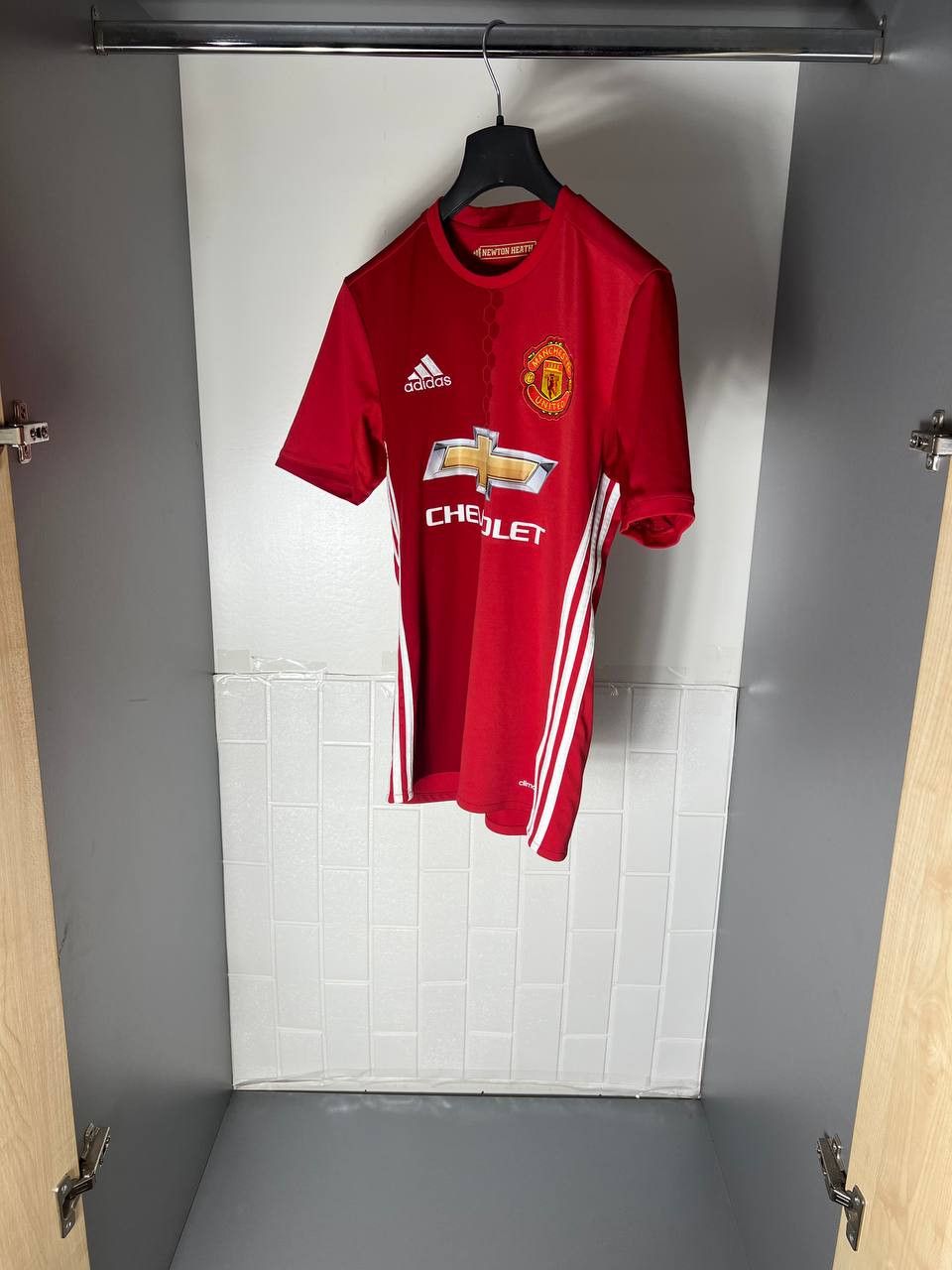 Nike VINTAGE ADIDAS FC MANCHESTER UNITED ENGLAND SOCCER JERSEY Size US XS / EU 42 / 0 - 5 Thumbnail