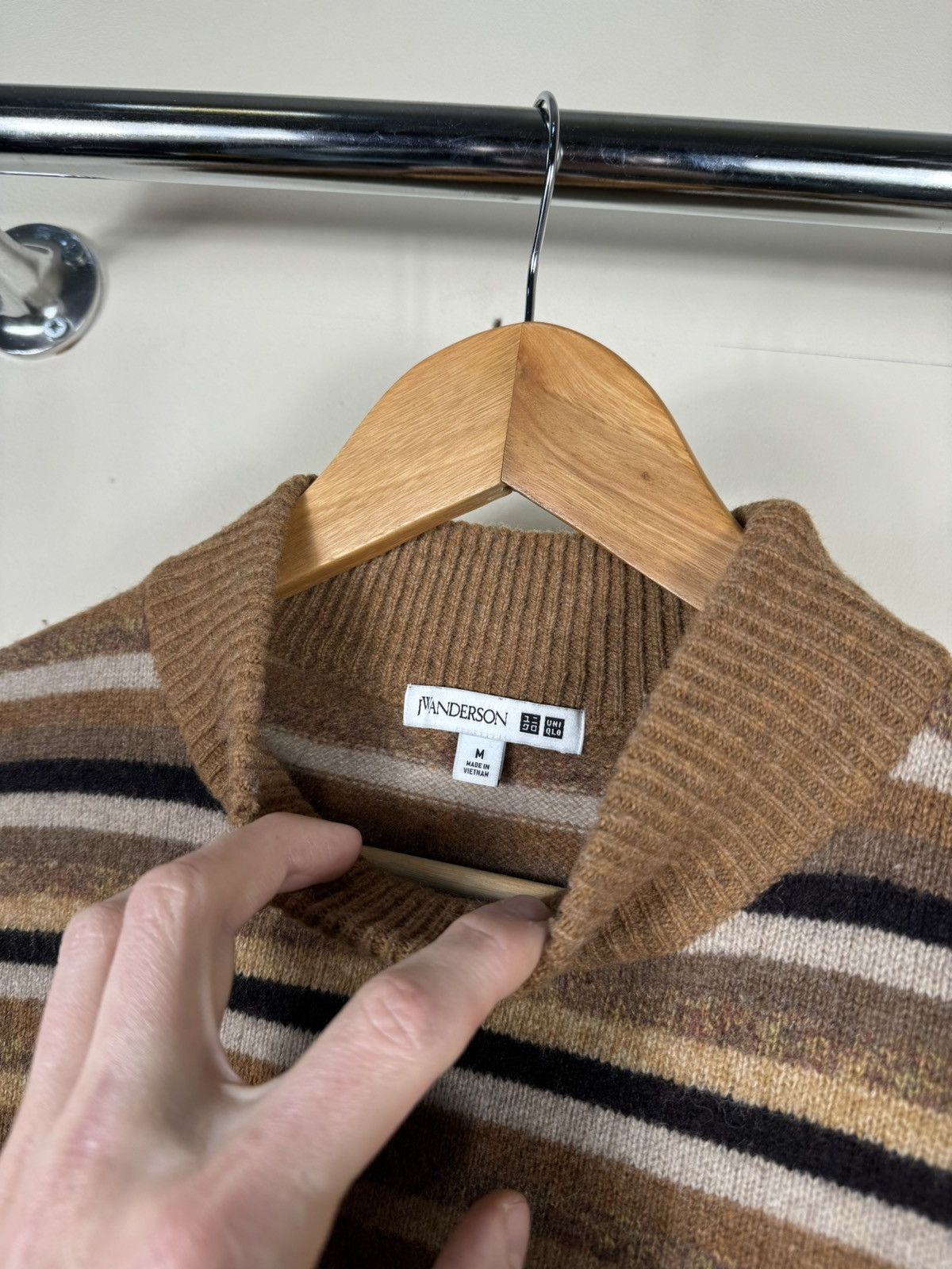 JW Anderson × Japanese Brand × Uniqlo JW ANDERSON x Uniqlo Stripped Multicolor Sweater Size US M / EU 48-50 / 2 - 2 Thumbnail