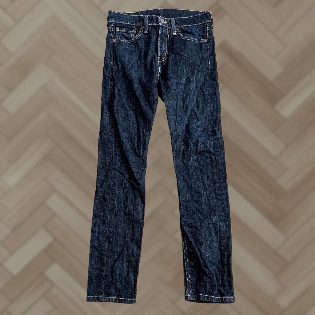 Levi's Item Specifications: Country of Origin: Italy Size US 28 / EU 44 - 1 Thumbnail