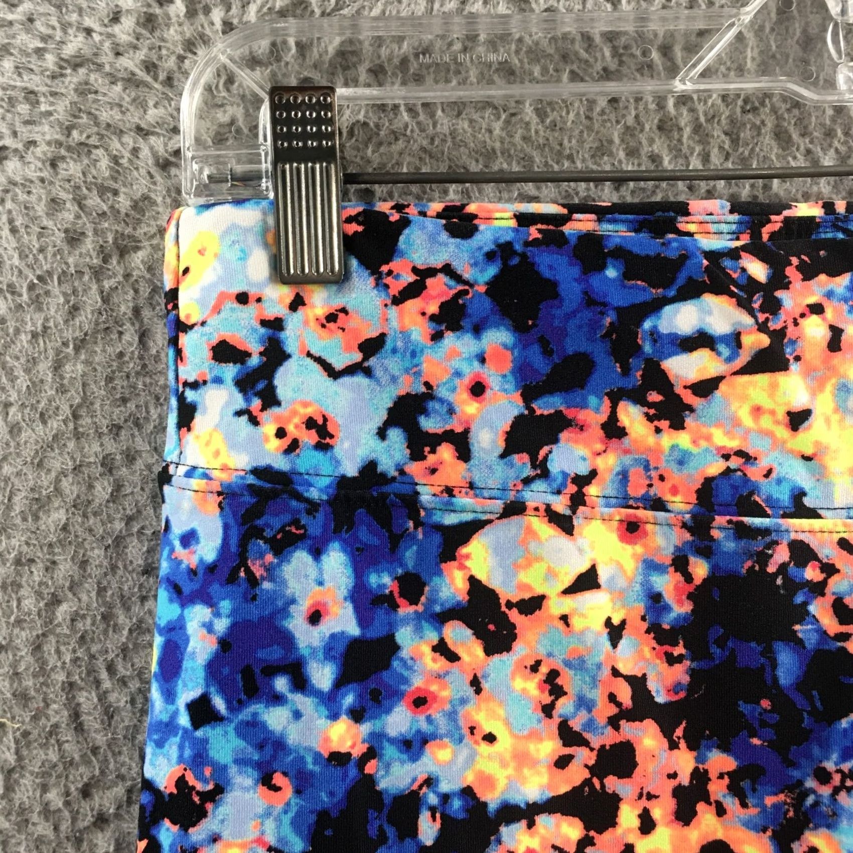 Calvin Klein Calvin Klein Capri Leggings Womens Large Multicolor Pull On Flat Front Mid Rise Yoga Casual Activewear Size 36" / US 14 / IT 50 - 3 Thumbnail
