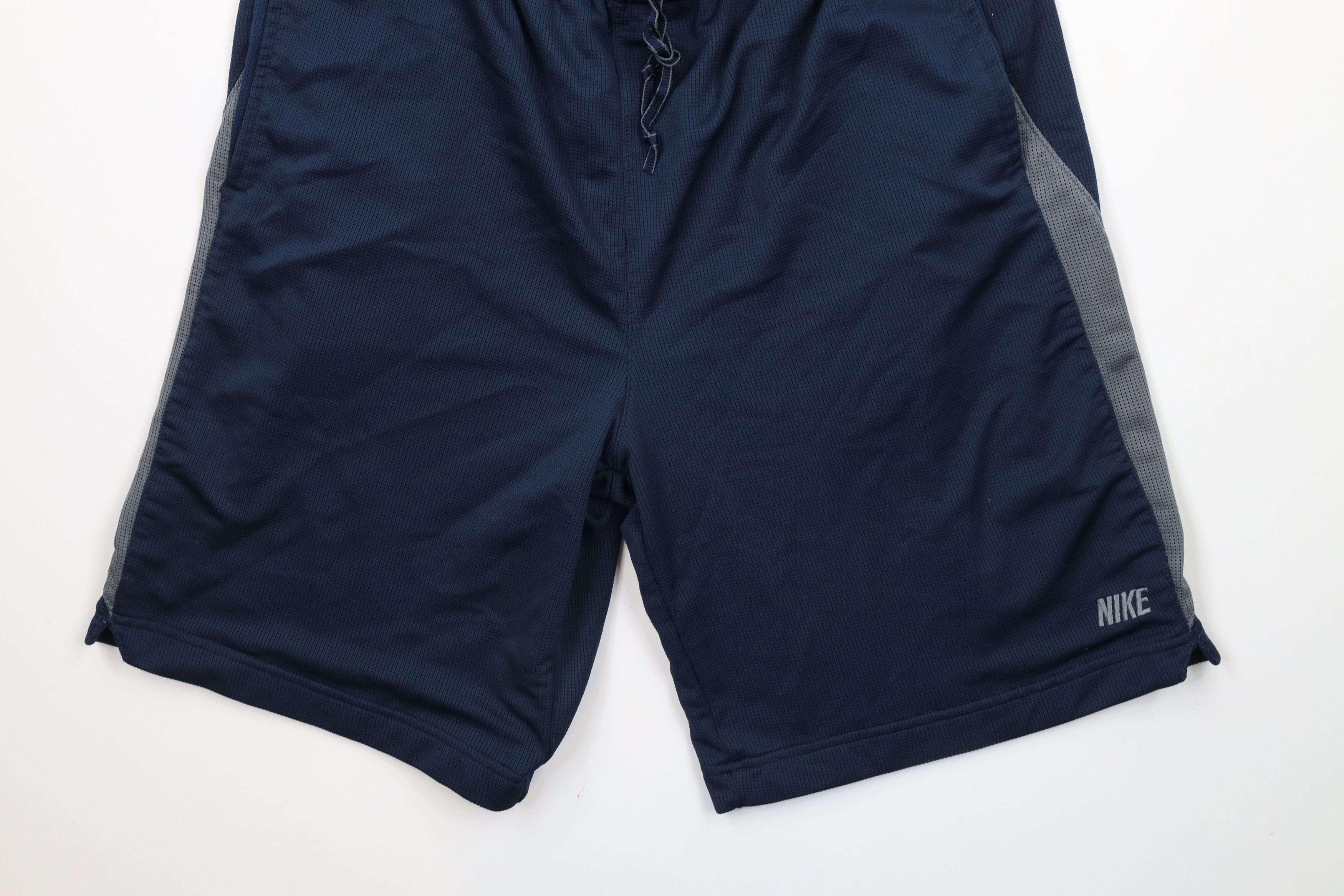 Nike × Vintage Vintage Nike Mini Swoosh Block Letter Above Knee Shorts Size US 34 / EU 50 - 4 Thumbnail