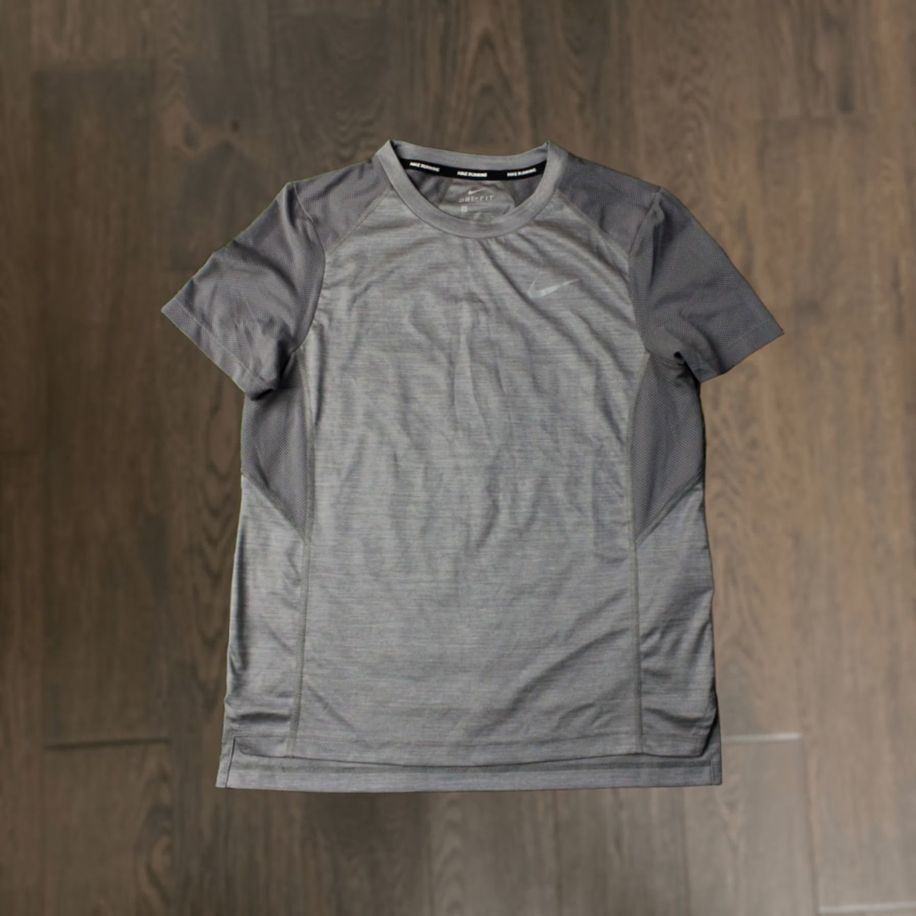 Nike Nike Running Miler Dri-Fit Original 2019 Training Women Shirt Jersey Tee Size S Gray Size S / US 4 / IT 40 - 1 Thumbnail