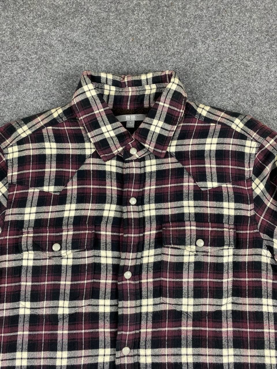 Japanese Brand uniqlo japanese brands flannel shirt sherpa lining Size US M / EU 48-50 / 2 - 2 Thumbnail