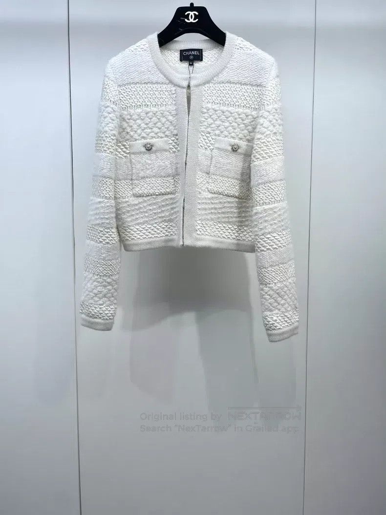 Chanel Chanel Milk-white knitted cardigan coat Size XS / US 0-2 / IT 36-38 - 1 Thumbnail