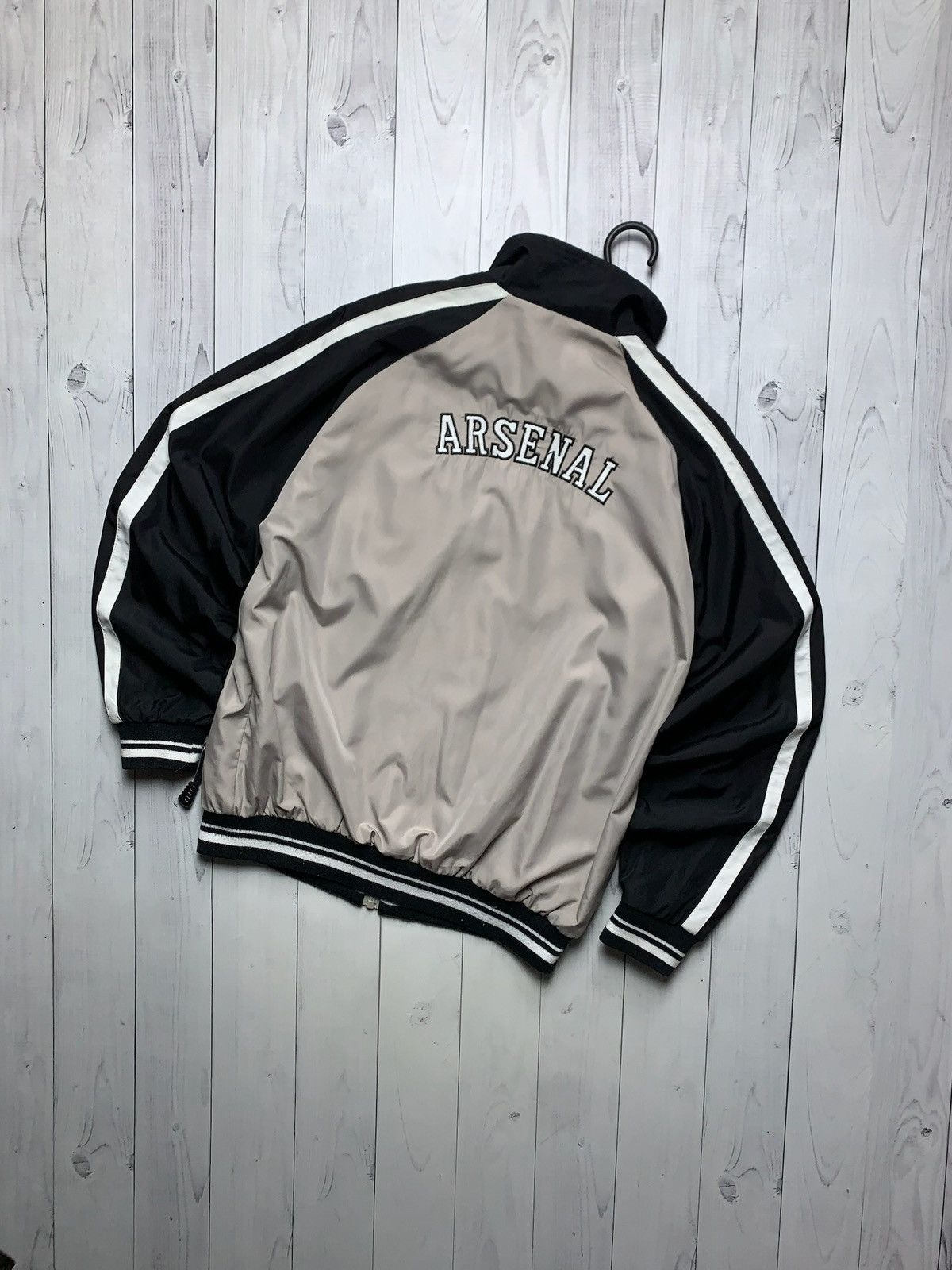 Vintage Vintage Arsenal soccer jacket size S logo beige Size US S / EU 44-46 / 1 - 2 Thumbnail