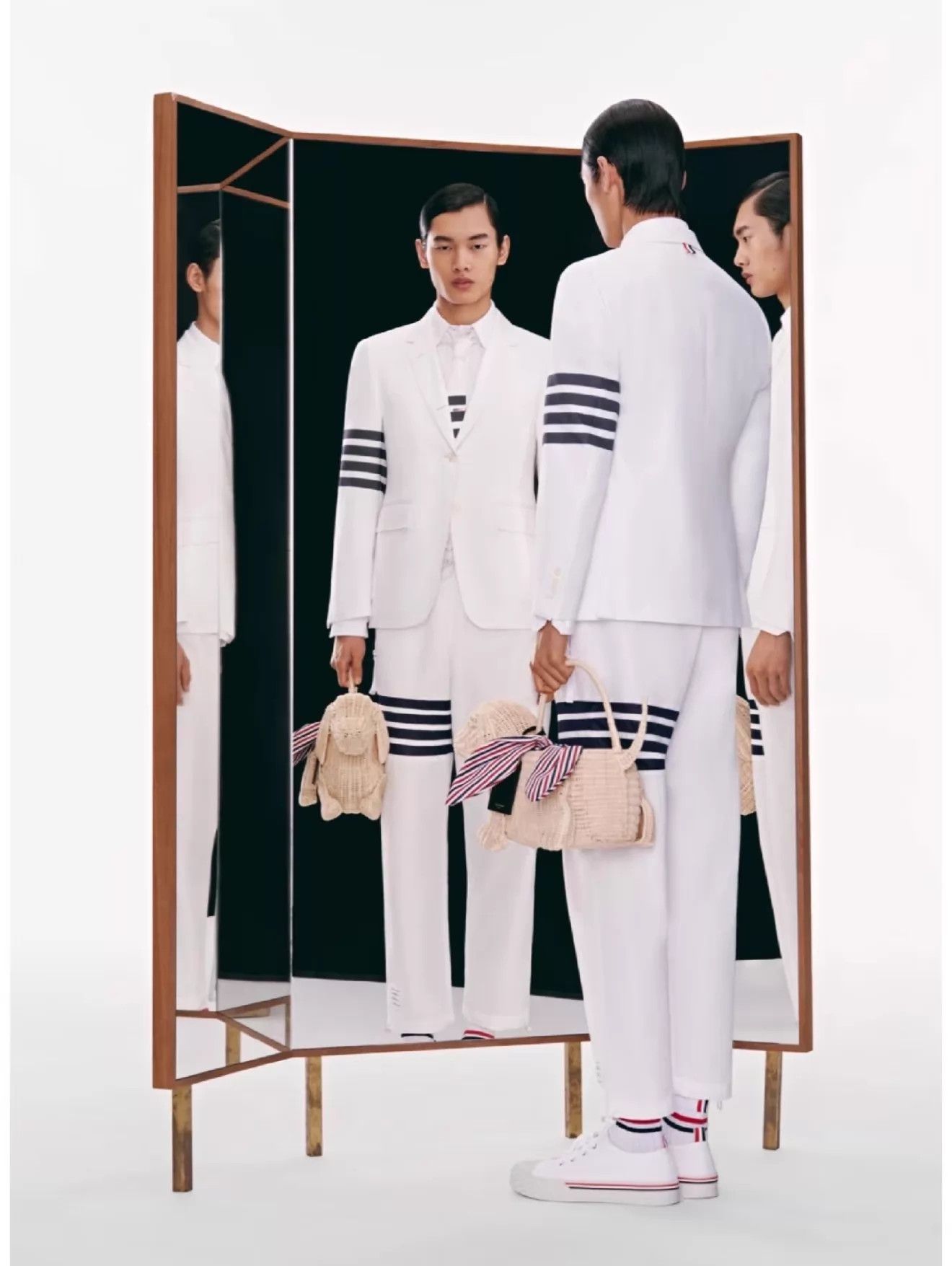 Thom Browne Thom Browne Men's White Four-Bar Suit Size3 Size US L / EU 52-54 / 3 - 9 Thumbnail