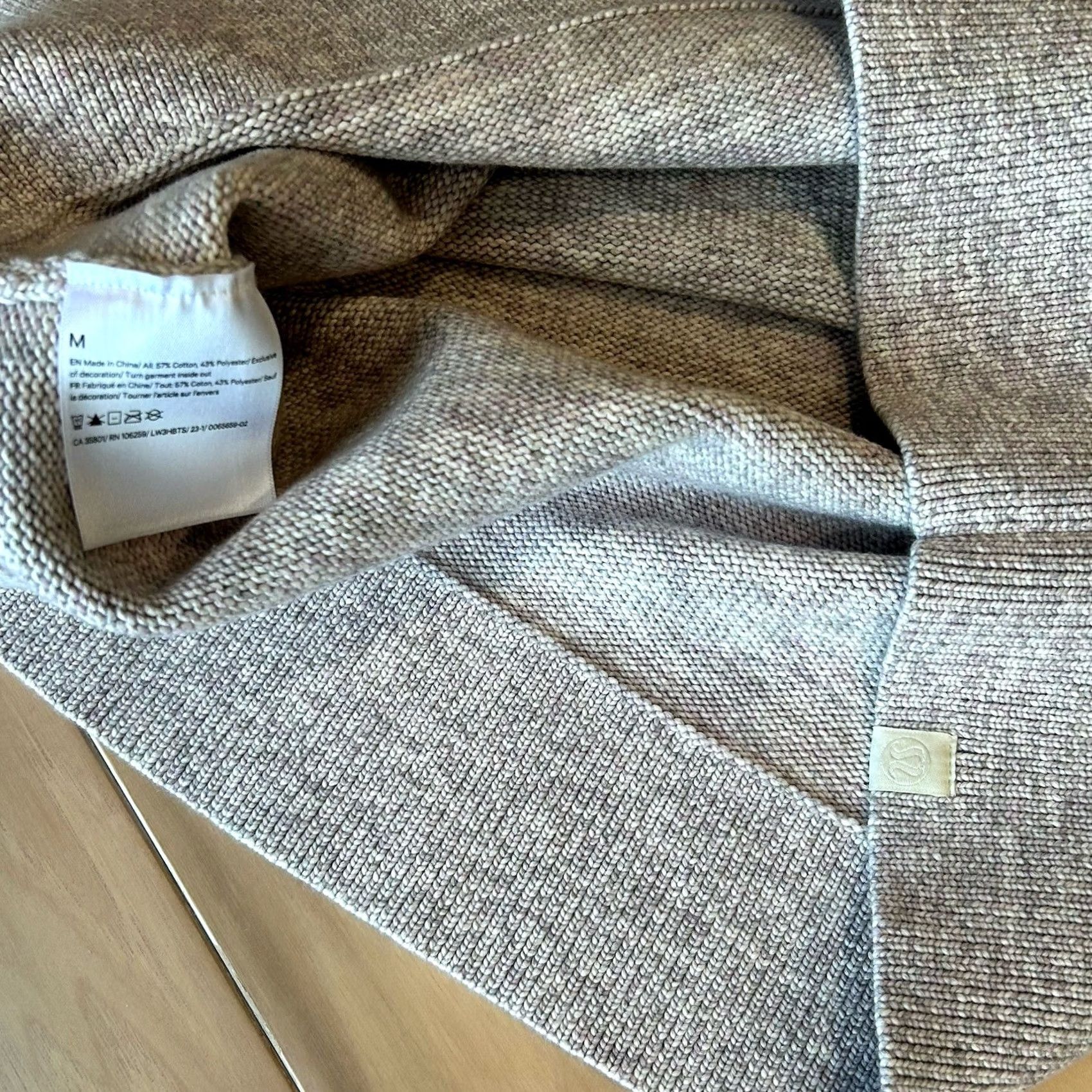 Lululemon VINTAGE Lululemon Boxy Cotton-Blend Sweater Women’s M Blue Logo Knit Long Sleeve Pullover All Seasons Casual/Athleisure Womens Size M / US 6-8 / IT 42-44 - 4 Thumbnail