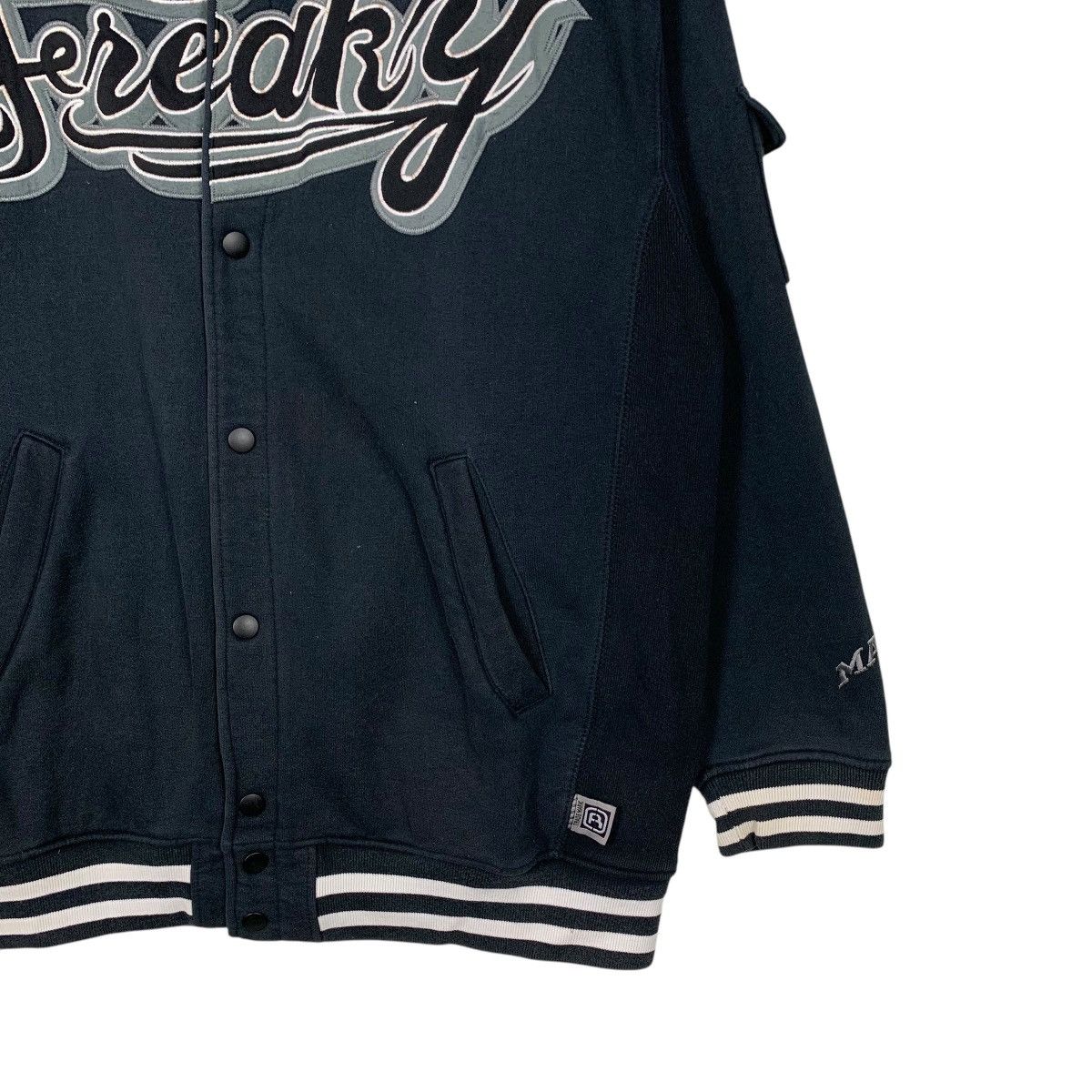 Japanese Brand FREAKY Spellout Big Logo Varsity Jacket #2064-C90 Size US L / EU 52-54 / 3 - 4 Thumbnail