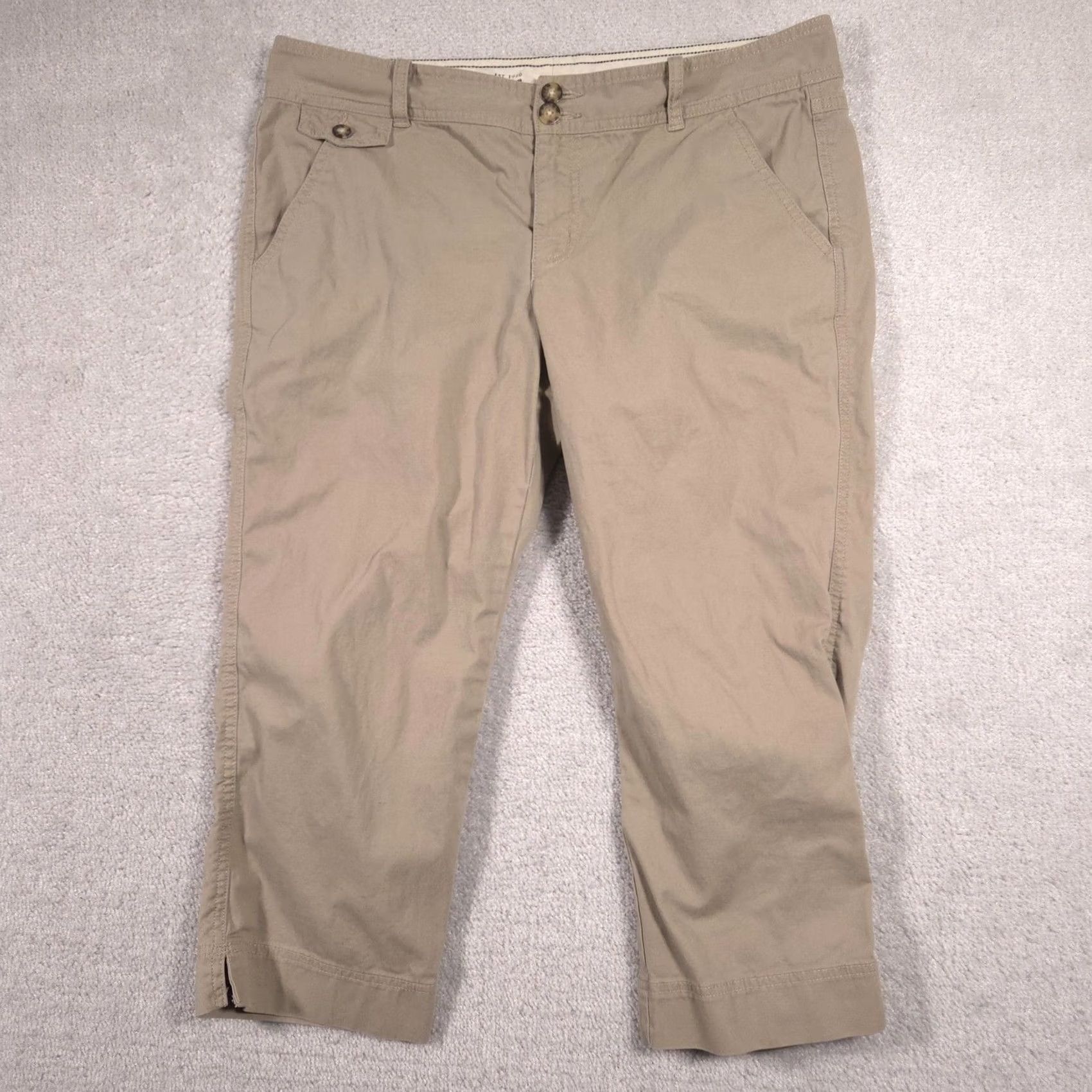 Eddie Bauer Eddie Bauer Pants Womens 14 Beige Shaw Twill Capri Straight Leg Stretch Chino Size 36" / US 14 / IT 50 - 2 Thumbnail