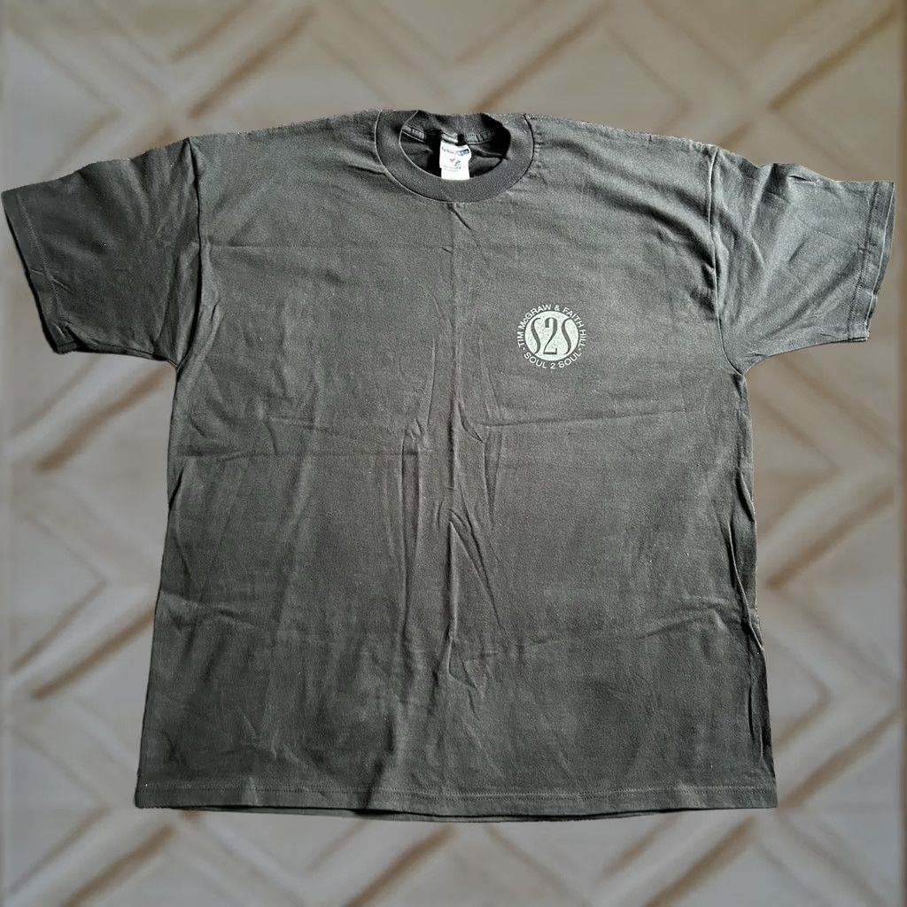 Jerzees NWOT Tim McGraw And Faith Hill Soul 2 Soul T Shirt Men’s XL Black Jerzees Short Sleeve Music Band Size US XL / EU 56 / 4 - 1 Thumbnail