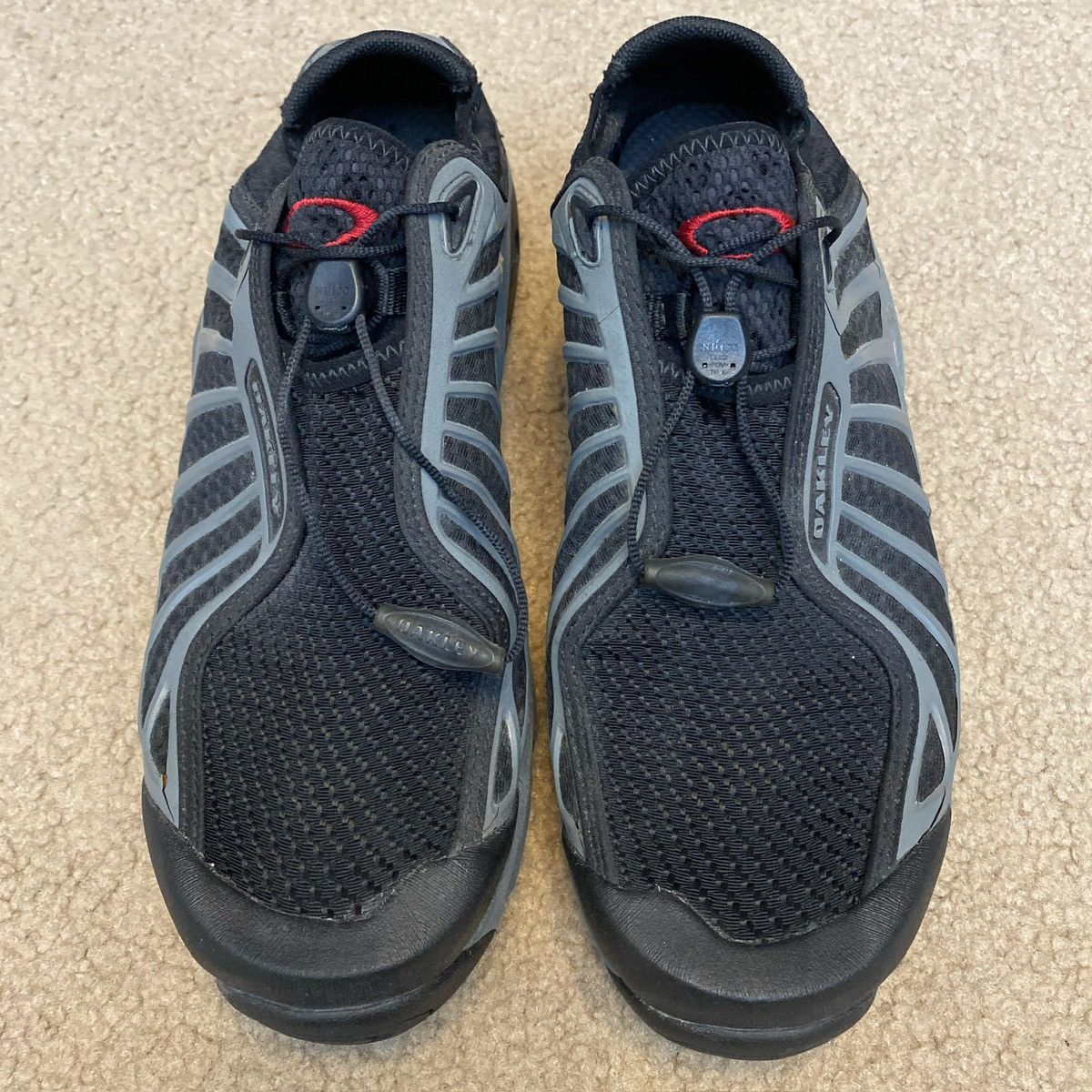 Oakley × Vintage Vintage Rare Oakley Slip On Mesh Gorpcore Shoes Size US 9.5 / EU 42-43 - 2 Thumbnail
