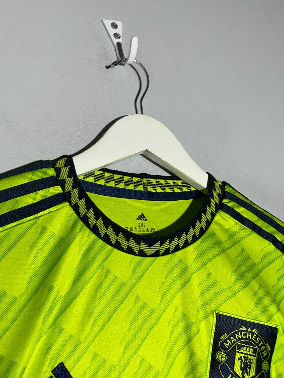 Adidas Manchester United Adidas 2022/23 Third Y2k Football Shirt Size US XXL / EU 58 / 5 - 3 Thumbnail
