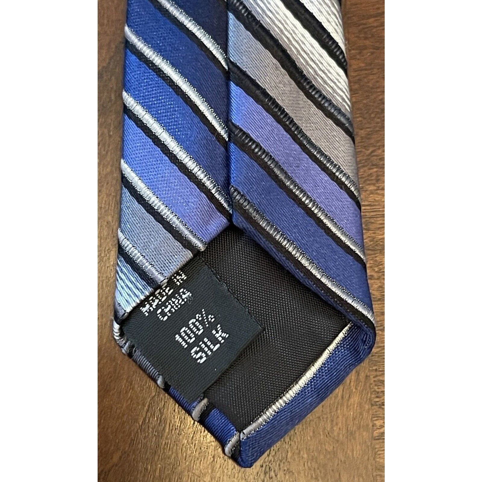 Van Heusen Van Heusen Blue Gray Black 100% Silk Made In China Size ONE SIZE - 7 Thumbnail