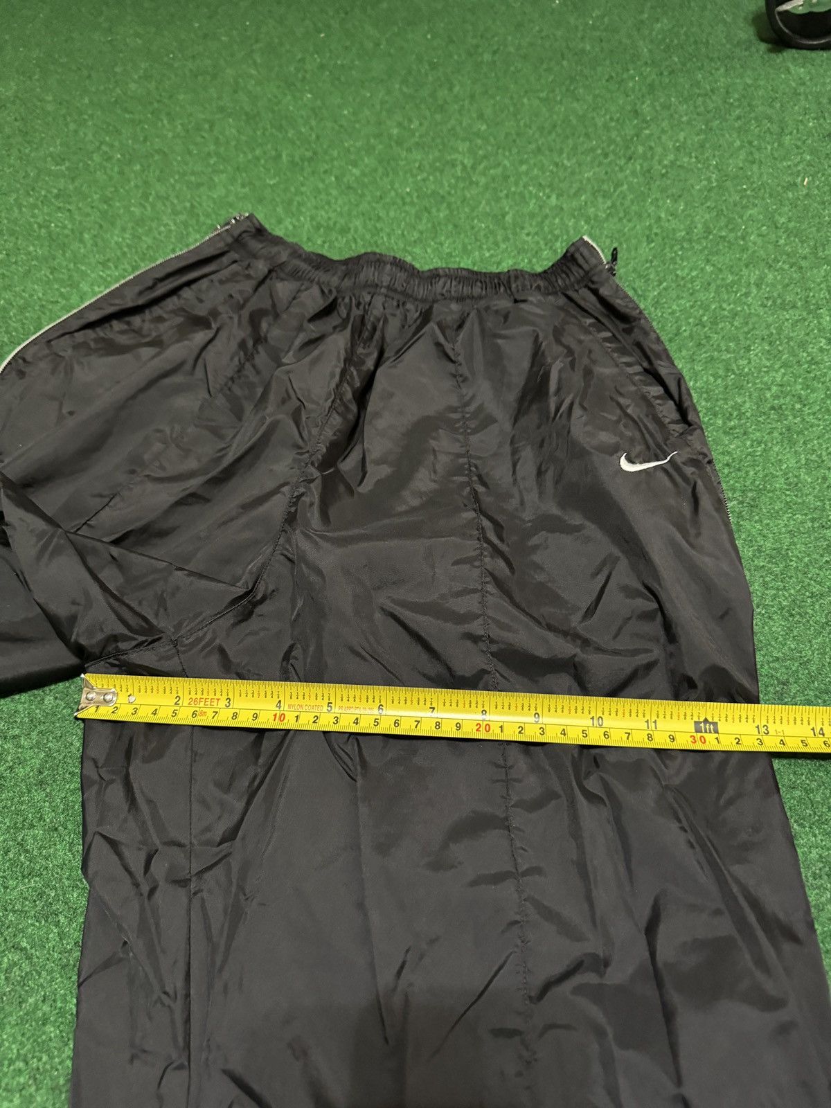 Nike Nike Nylon Jogger Vintage 90s 24x30 Drawstring L Sweatpants Size 24" / US 00 / IT 34 - 11 Thumbnail