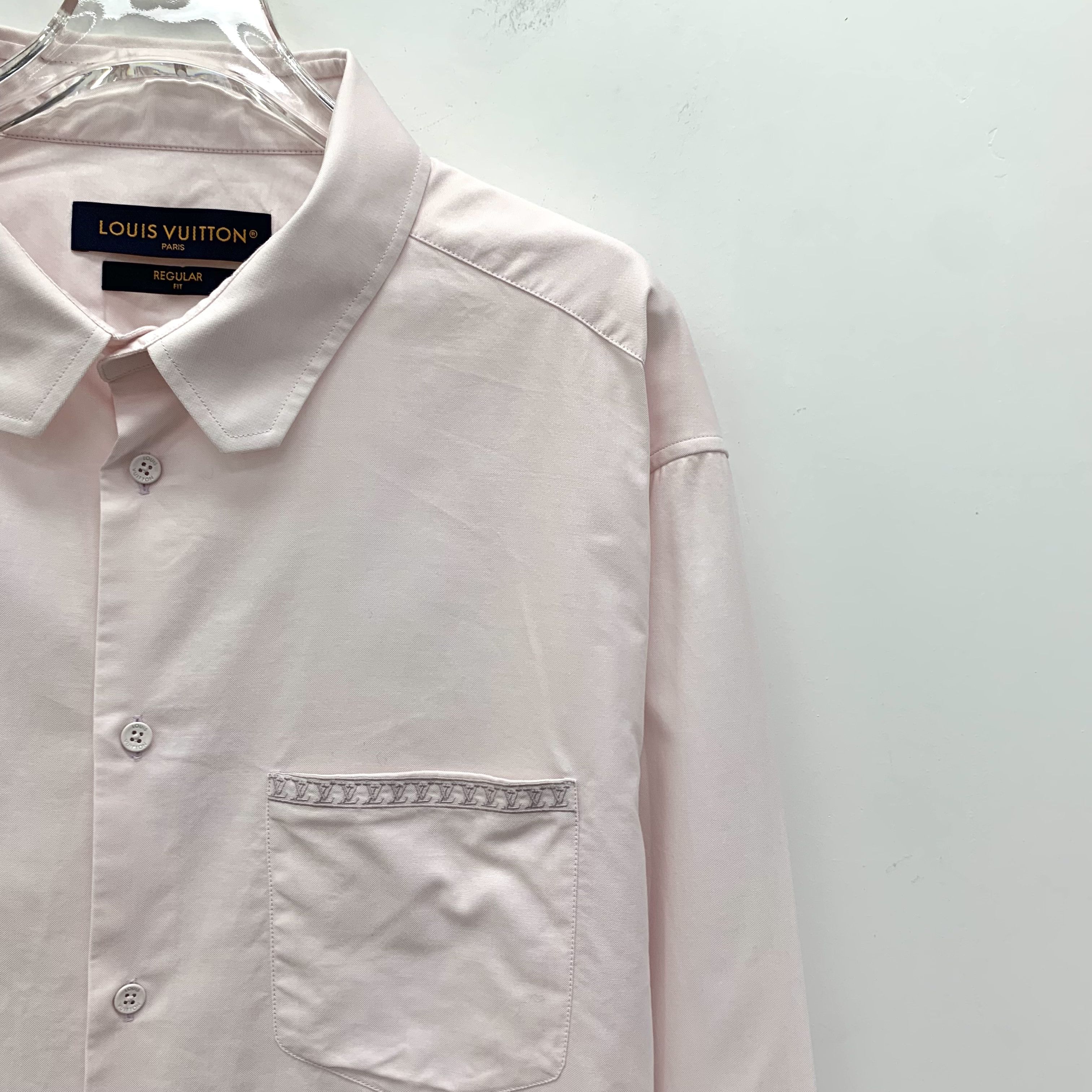 Louis Vuitton Louis Vuitton Pink Logo Embroidered Cotton Shirt (43) Size US S / EU 44-46 / 1 - 6 Thumbnail