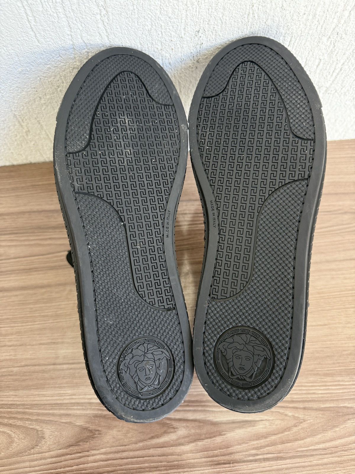 Versace Studded medusa trainers🔥🔥like tyson,🕷️ Size US 7.5 / EU 40-41 - 23 Thumbnail