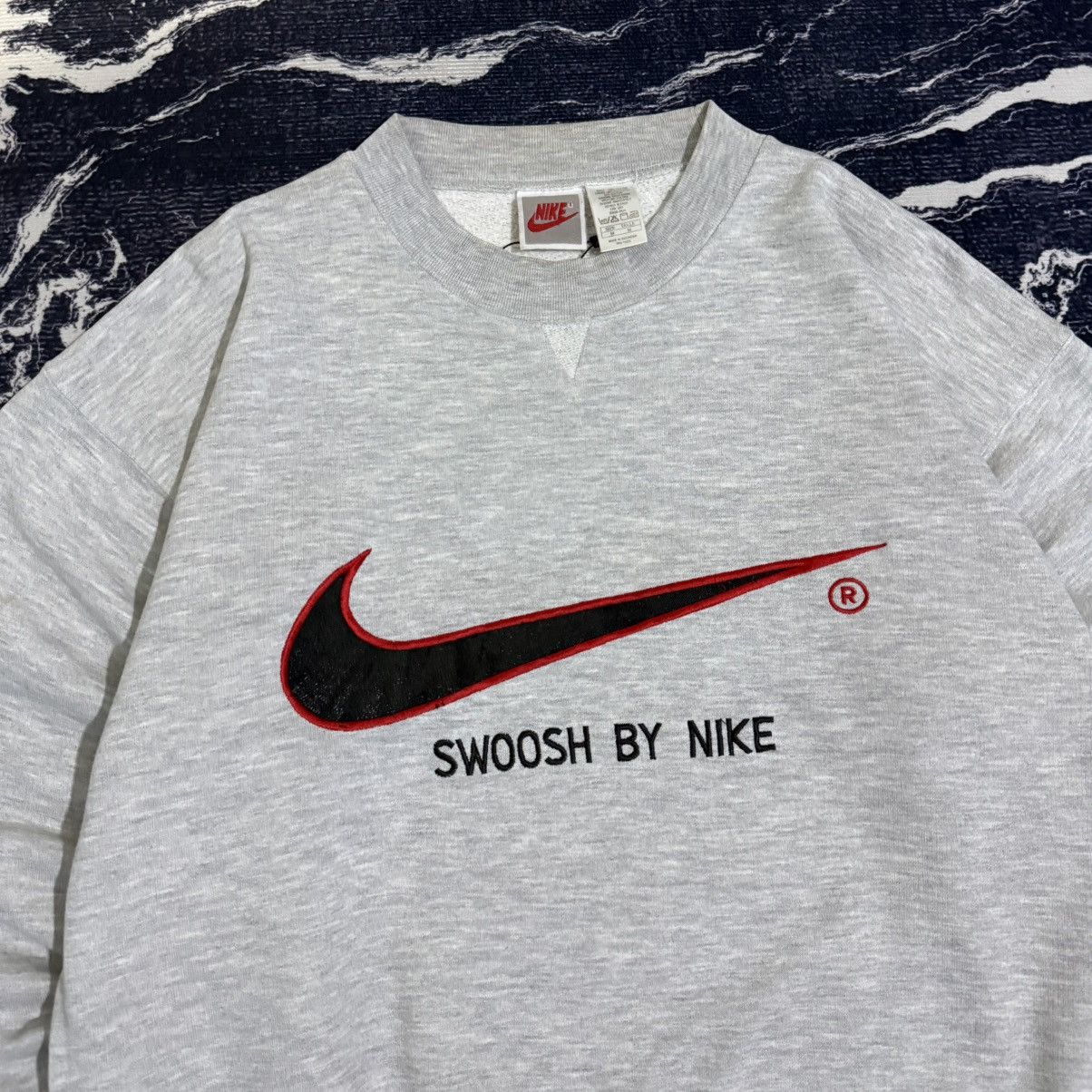 Vintage Vintage nike by swoosh logo sweatshirt Size US M / EU 48-50 / 2 - 2 Thumbnail