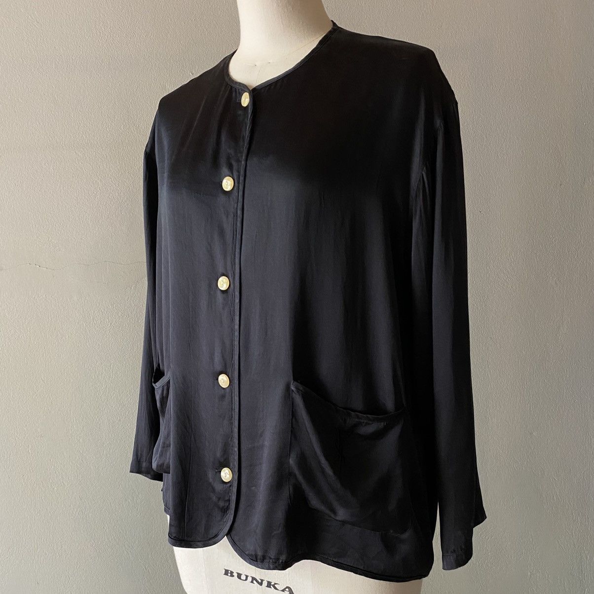 Yves Saint Laurent YVES SAINT LAURENT Black Pocket Shirt with White Buttons Size M / US 6-8 / IT 42-44 - 13 Thumbnail