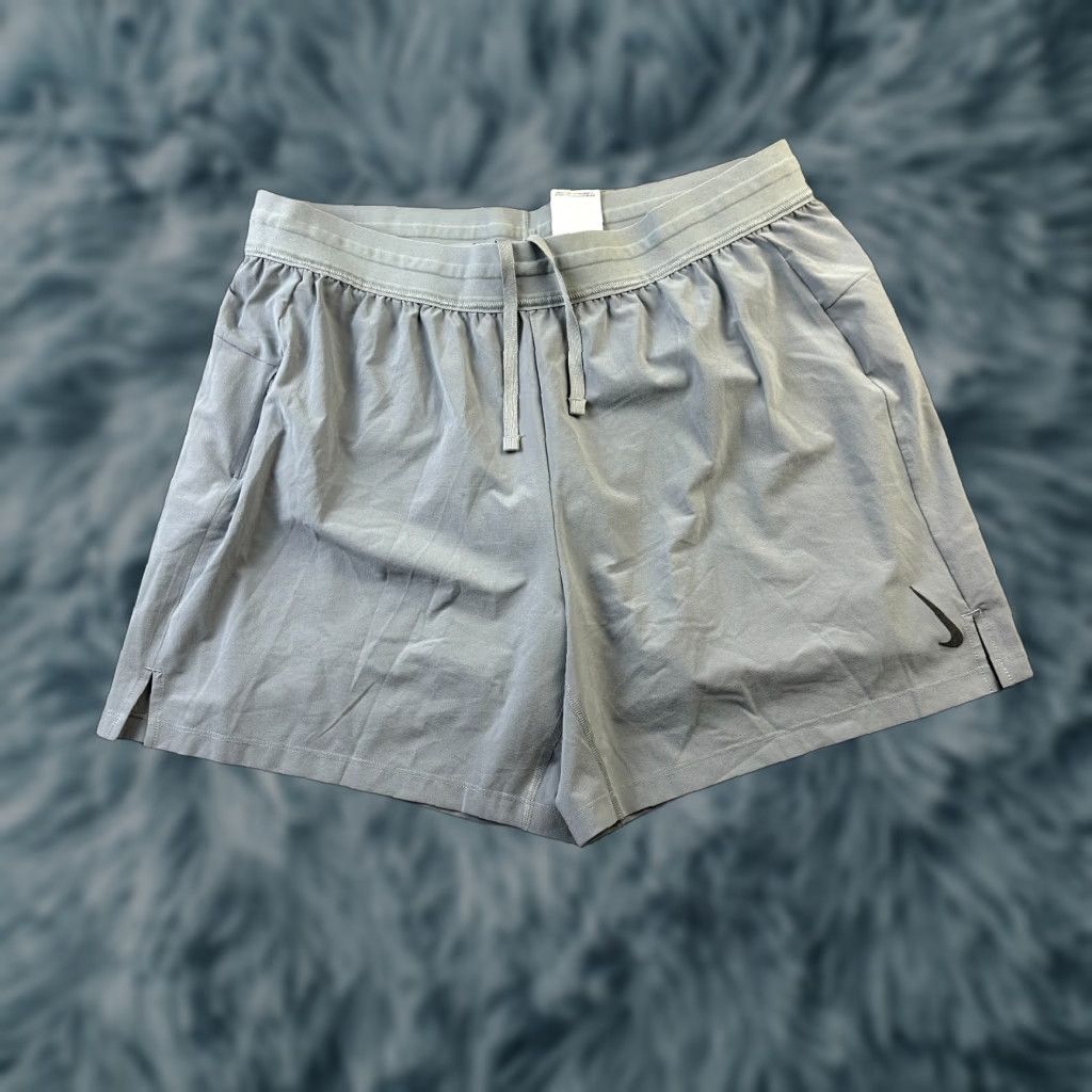 Nike Nike Yoga Shorts Mens 2XL Gray 6" Inseam Dri-Fit Flex 2 in 1 Athletic Breathable Lined Elastic Waist Shorts Size US 39 - 1 Thumbnail