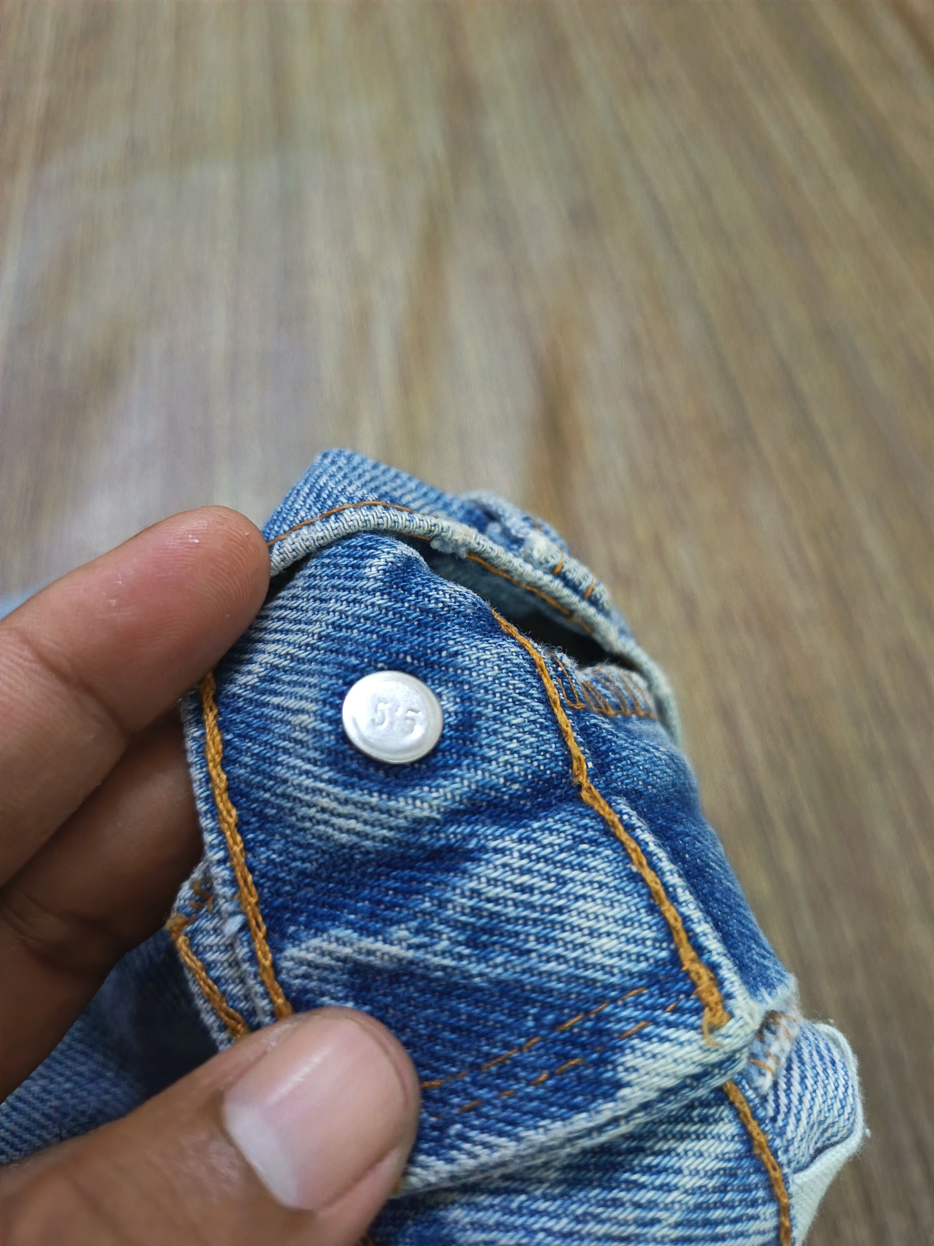 Levi's Vintage Clothing Vintage distressed Levi's 555 oren tab Size US 32 / EU 48 - 13 Thumbnail