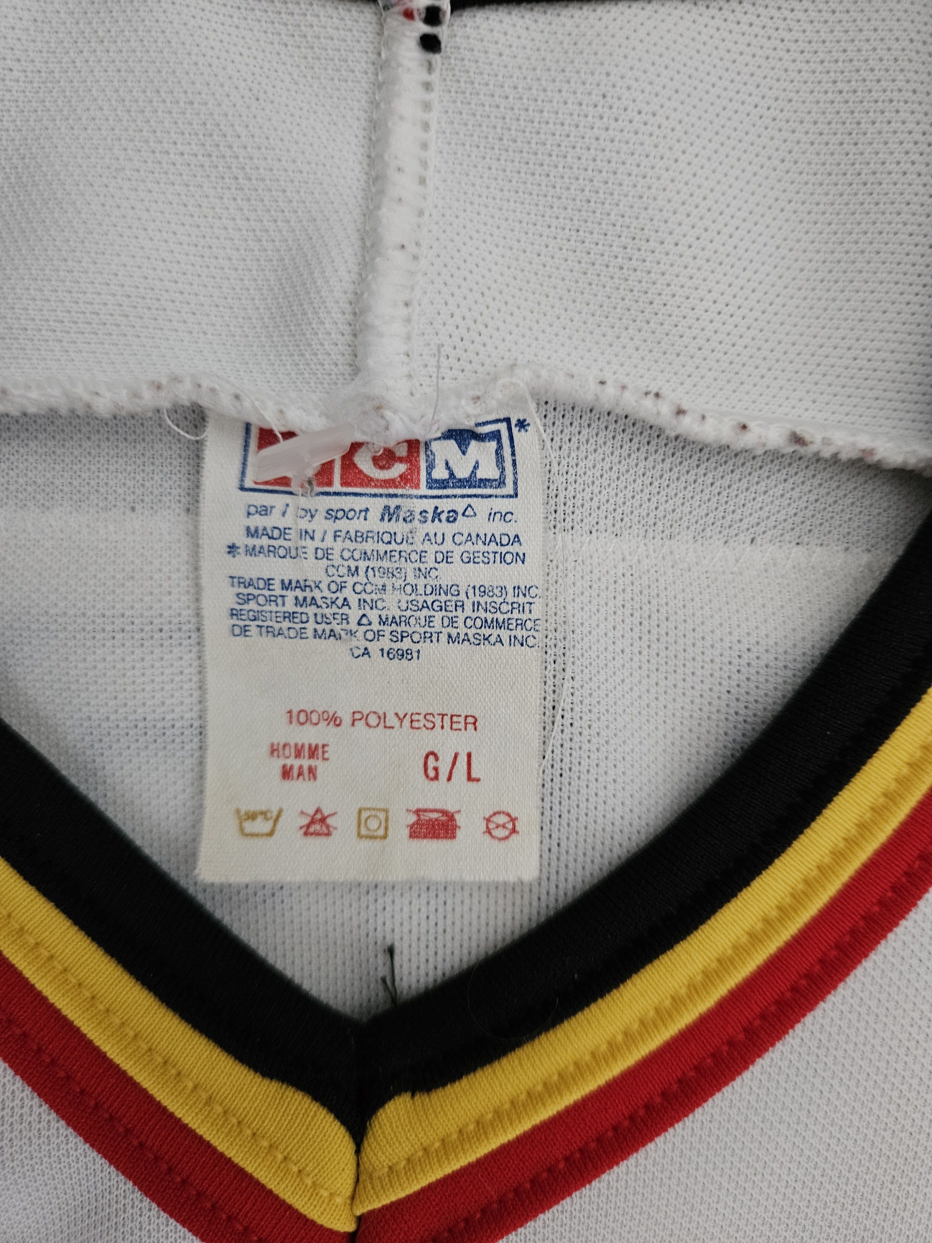 Ccm Vintage Vancouver Canucks jersey Size US L / EU 52-54 / 3 - 4 Thumbnail