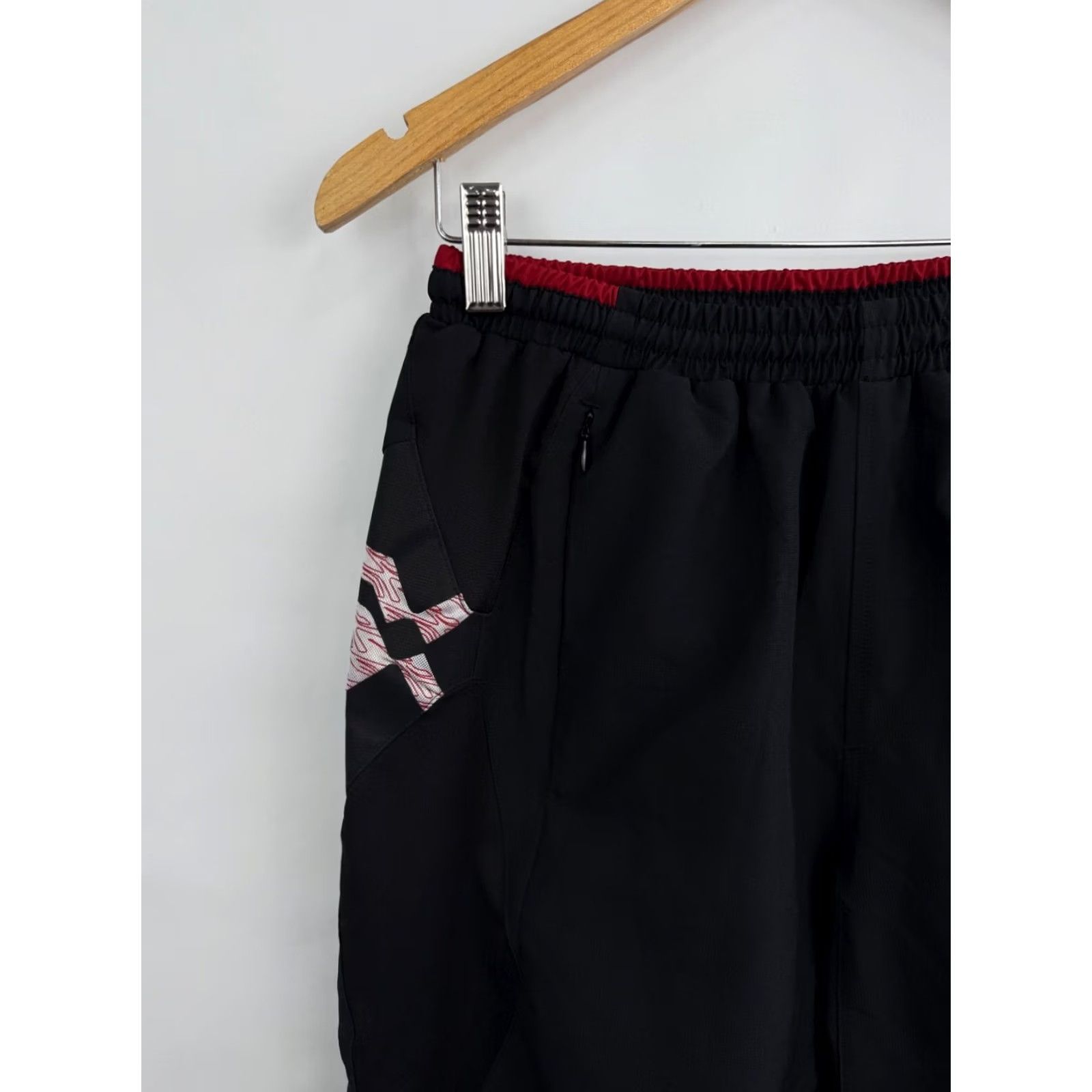 Umbro VINTAGE Umbro Shorts M Black 90s Model SX Rare Retro Hype Y2K Mens Size US 31 - 5 Thumbnail