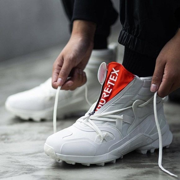 Y-3 adidas Y-3 Terrex Swift R3 GTX High Size US 10 / EU 43 - 1 Thumbnail